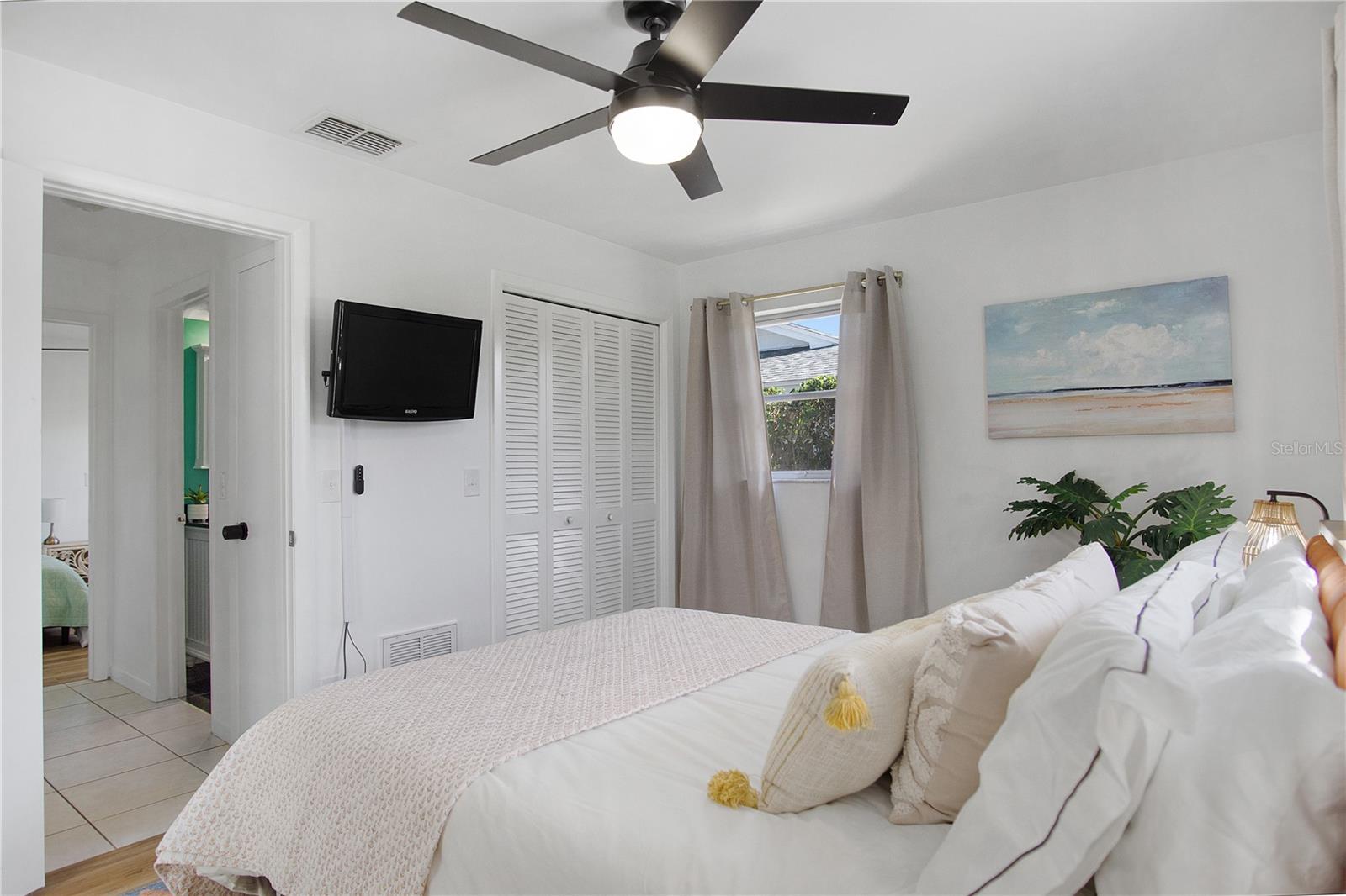 VILLAGE GREEN OF BRADENTON - Residential