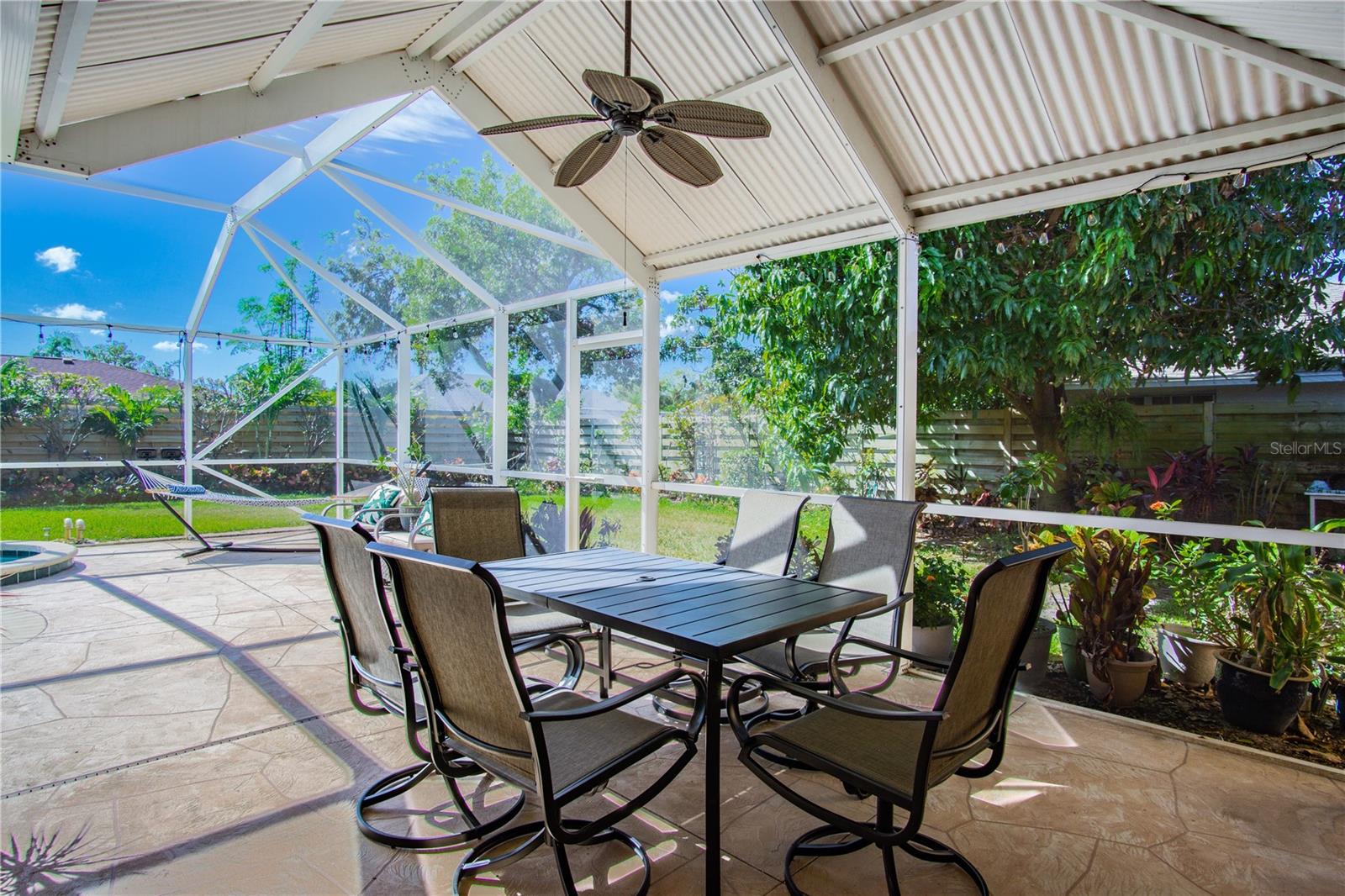 VILLAGE GREEN OF BRADENTON - Residential