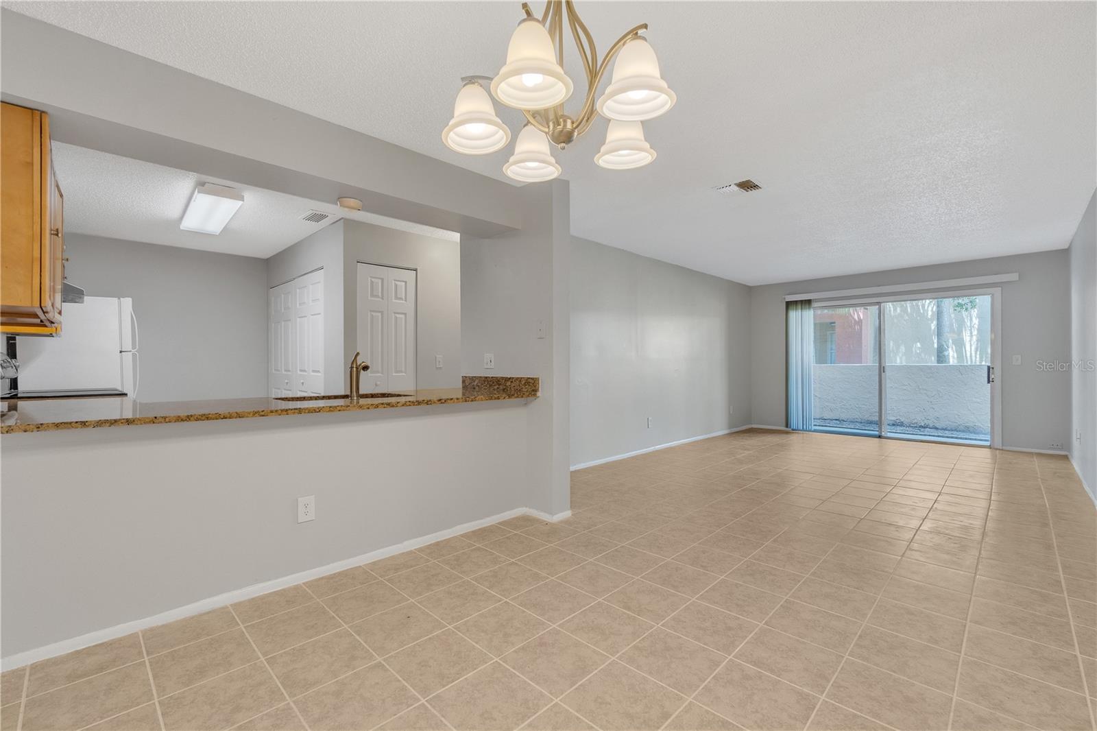 OXFORD SQUARE CONDO - Residential