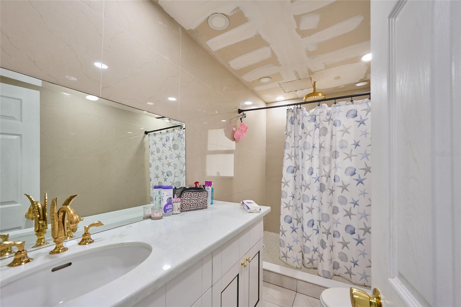 INDIAN LAKE ESTATES - Residential