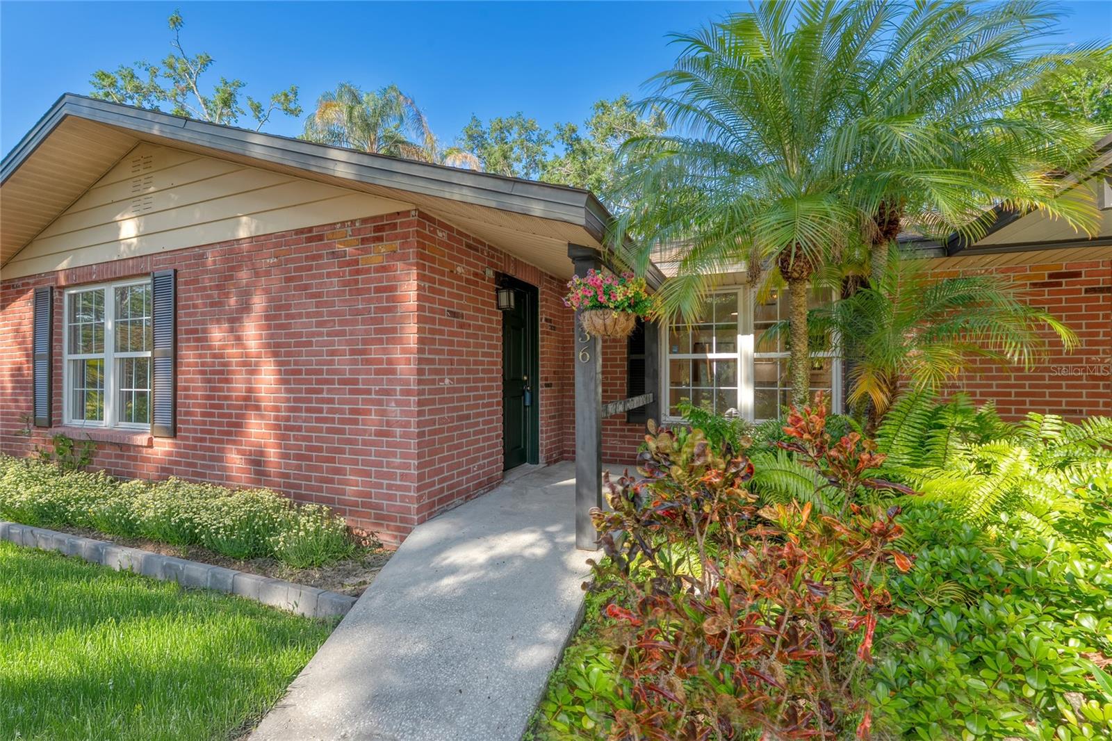 8136 HONEYBEE LANE
