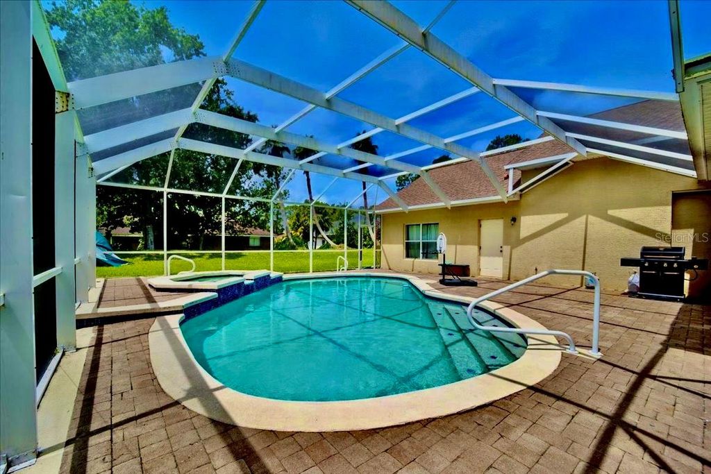 Photo of 24 Lakeside Place W, Palm Coast, FL 32137 (MLS # FC319405)