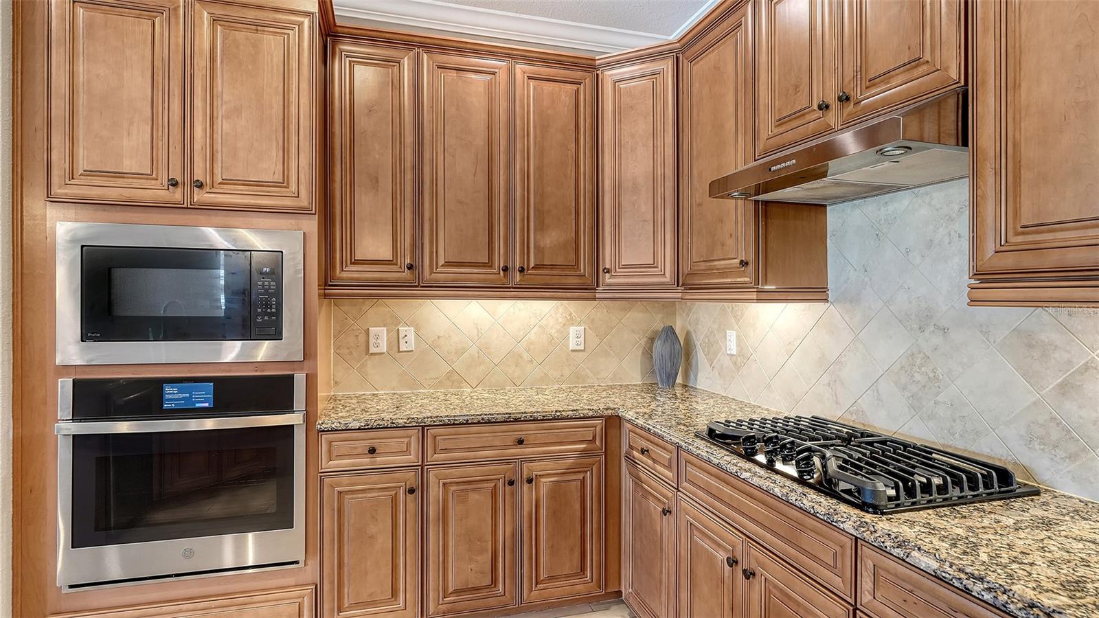 LAKEWOOD NATIONAL GOLF CLUB PH I - Residential Lease