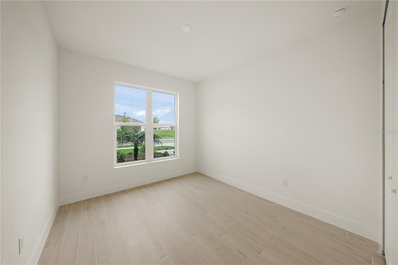 SHELLSTONE AT WATERSIDE - Residential