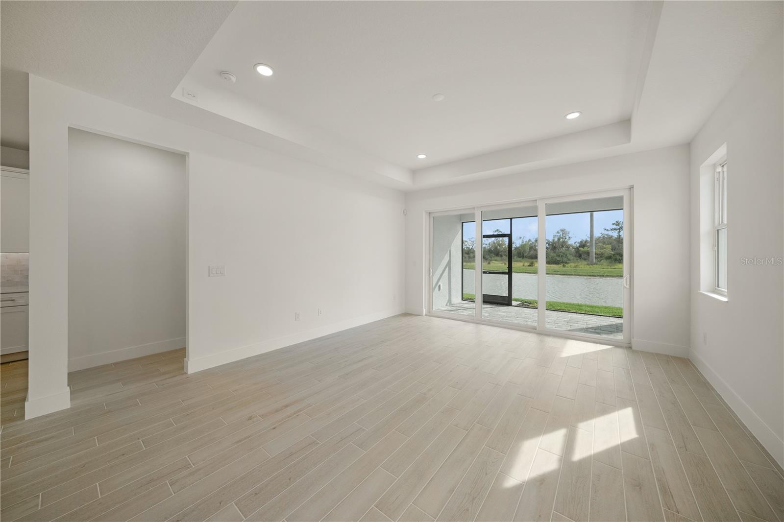 SHELLSTONE AT WATERSIDE - Residential