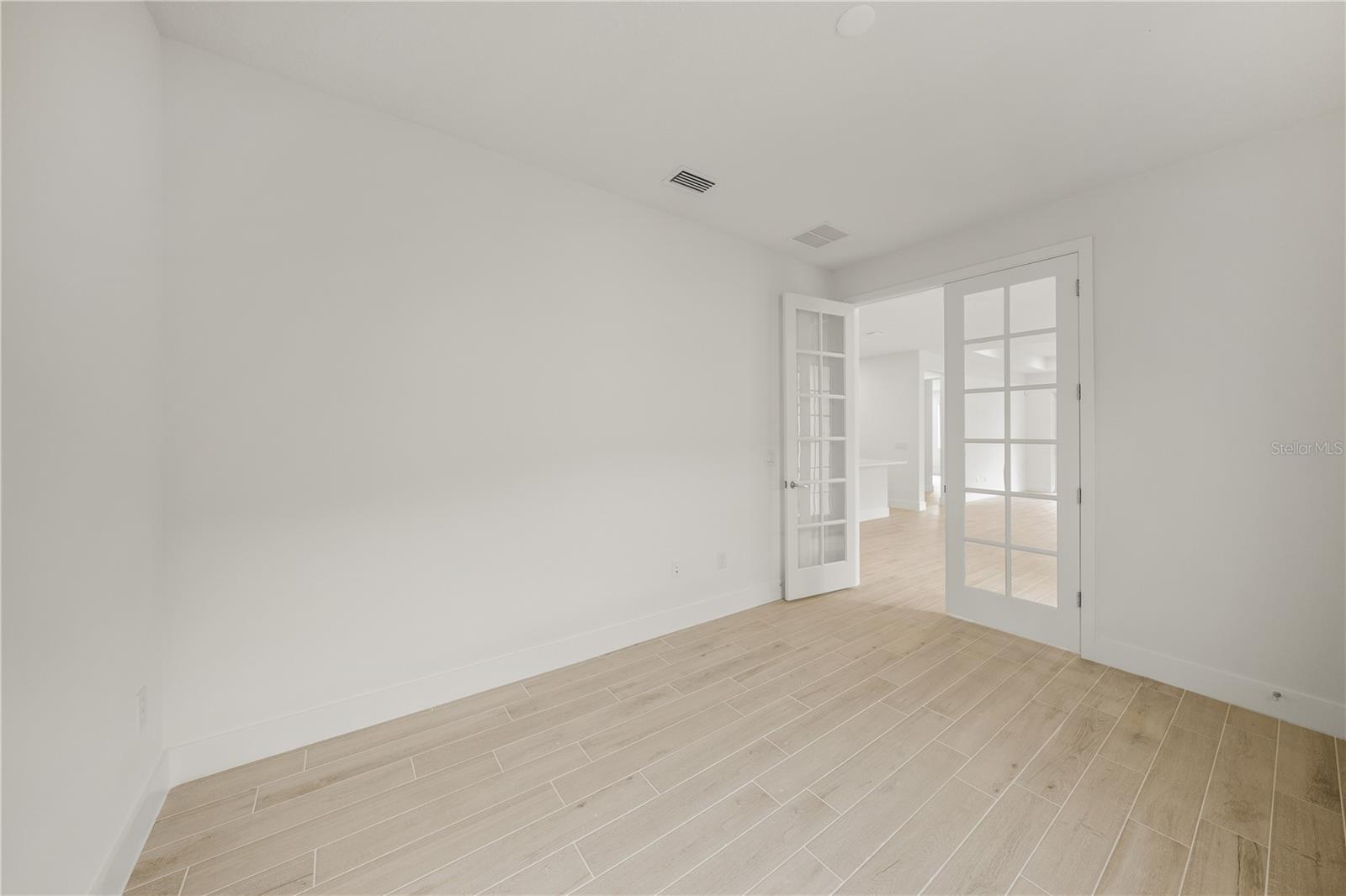 SHELLSTONE AT WATERSIDE - Residential