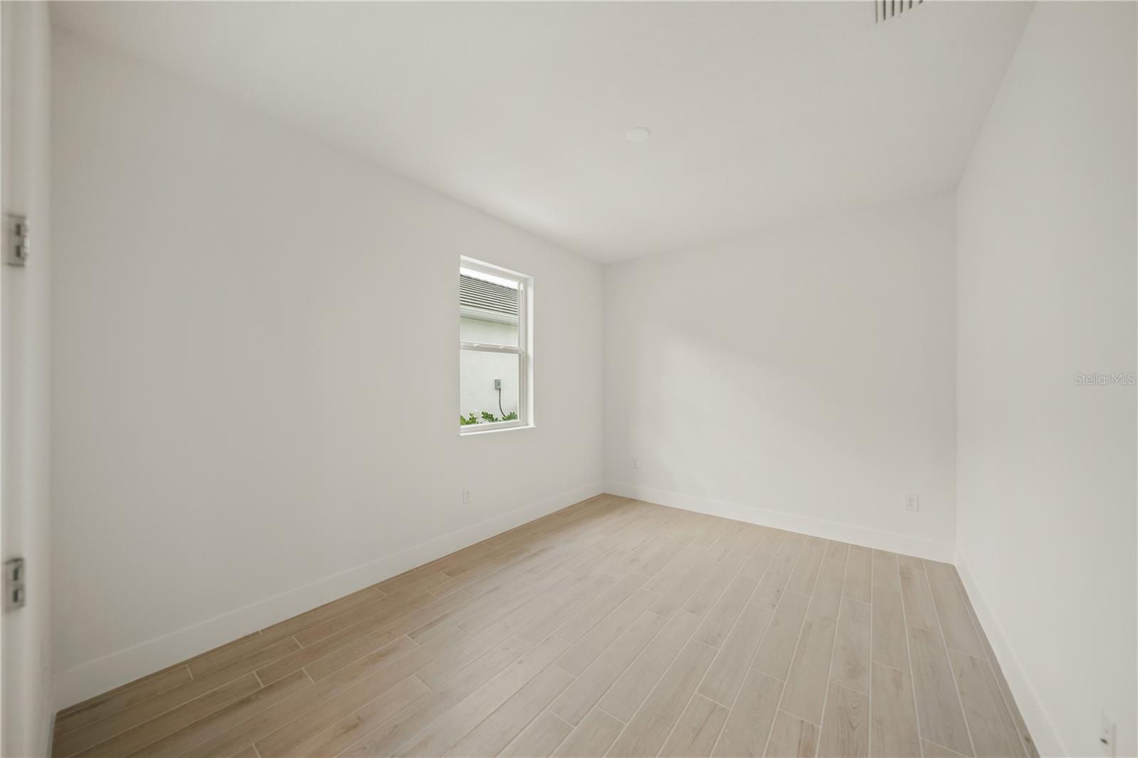 SHELLSTONE AT WATERSIDE - Residential