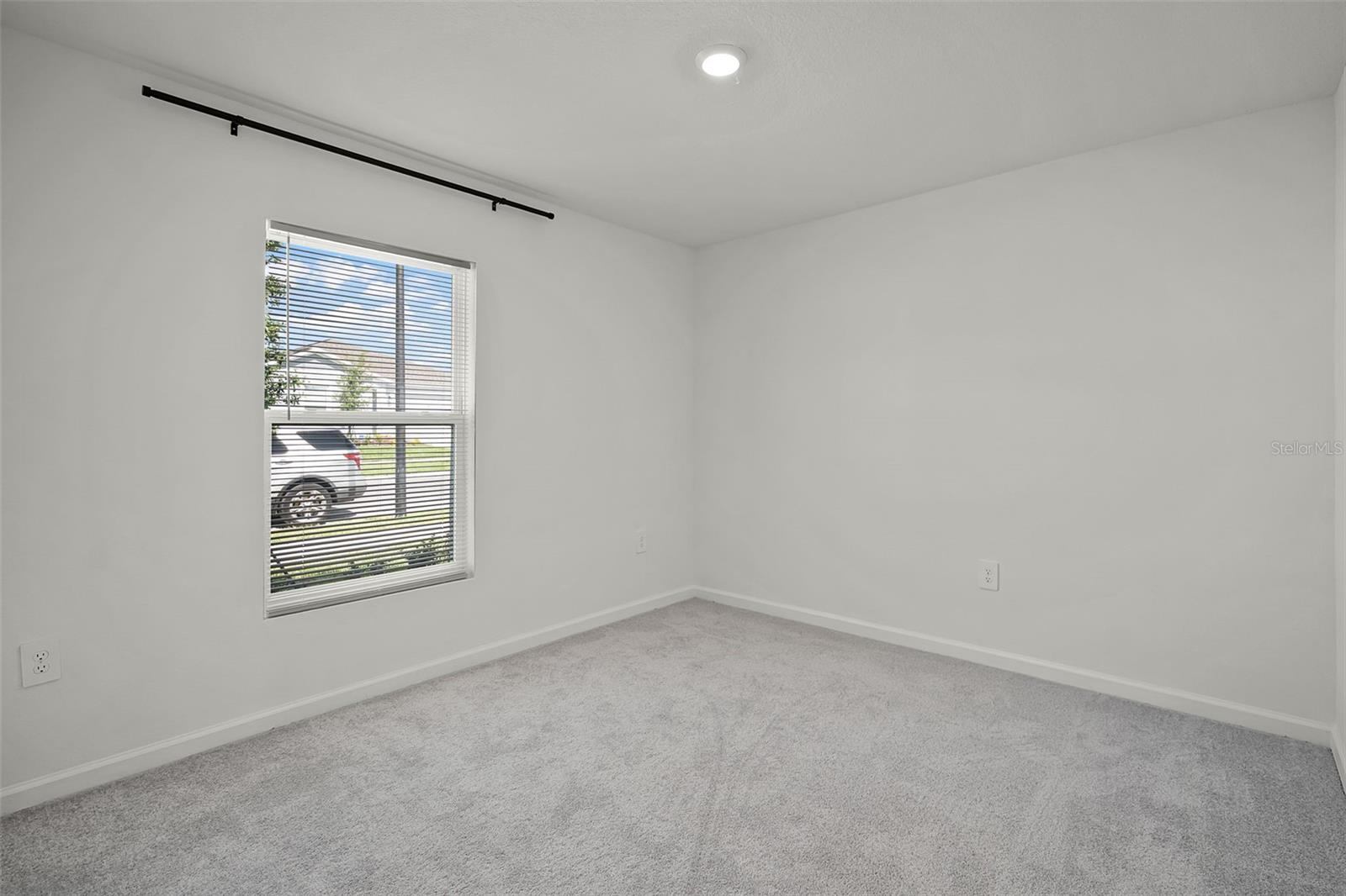 RANCHES/LK MCLEOD III - Residential Lease