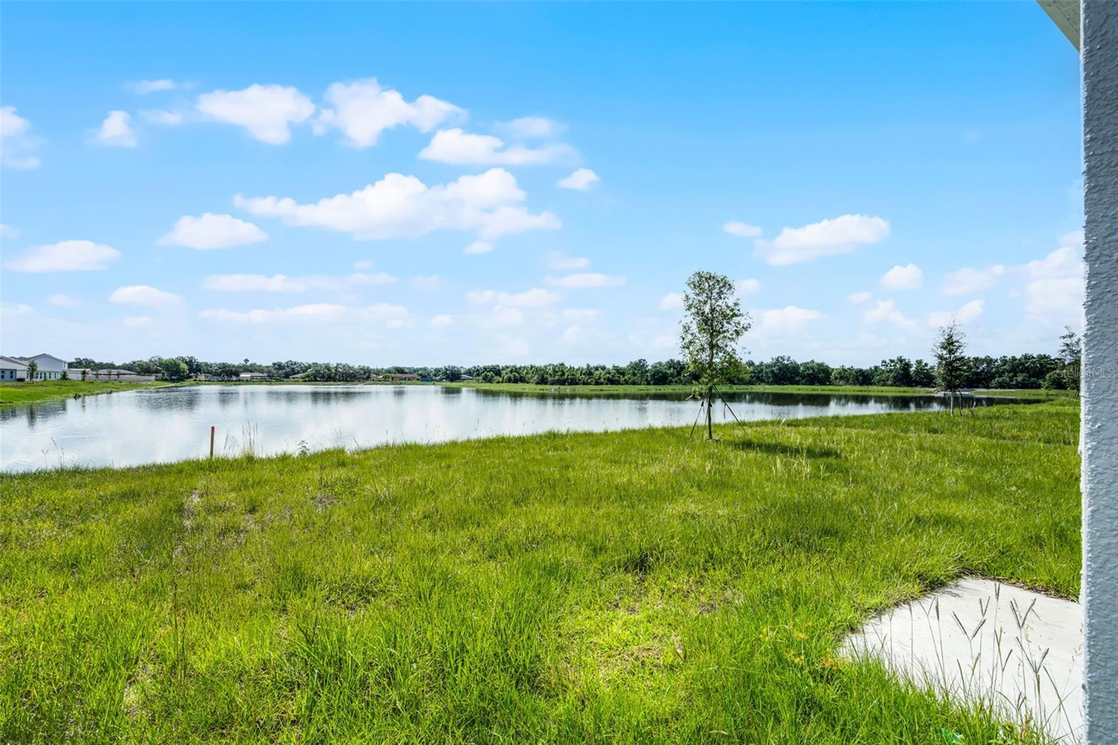 RANCHES/LK MCLEOD III - Residential Lease