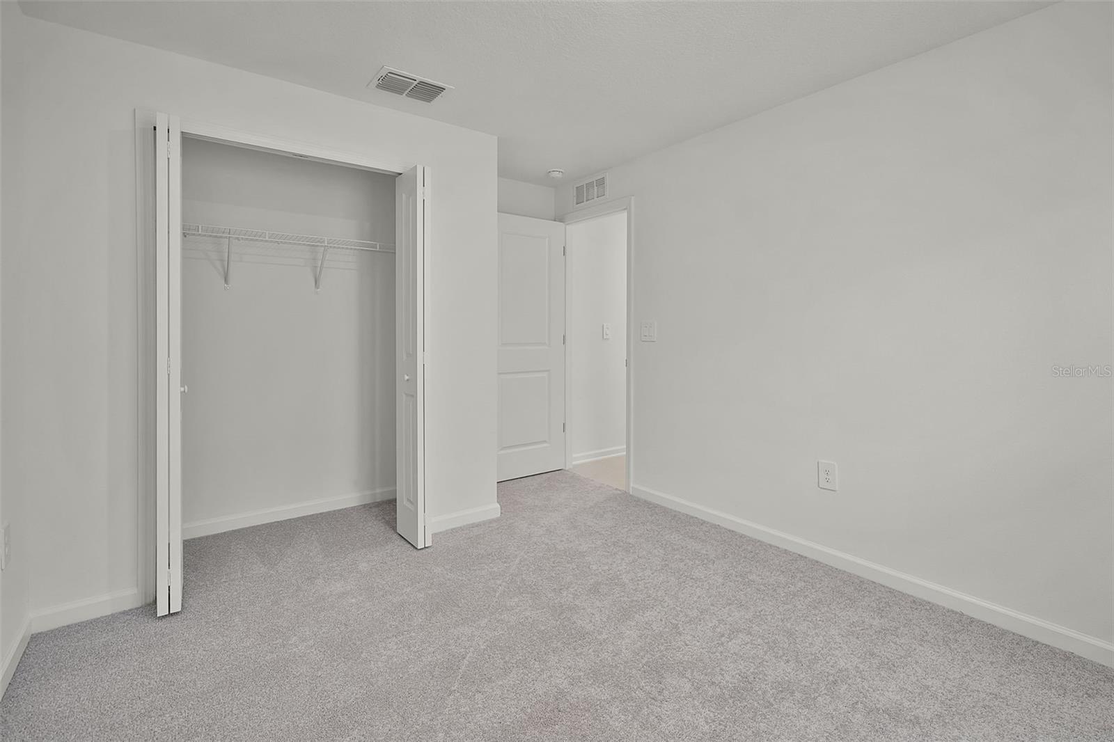 RANCHES/LK MCLEOD III - Residential Lease
