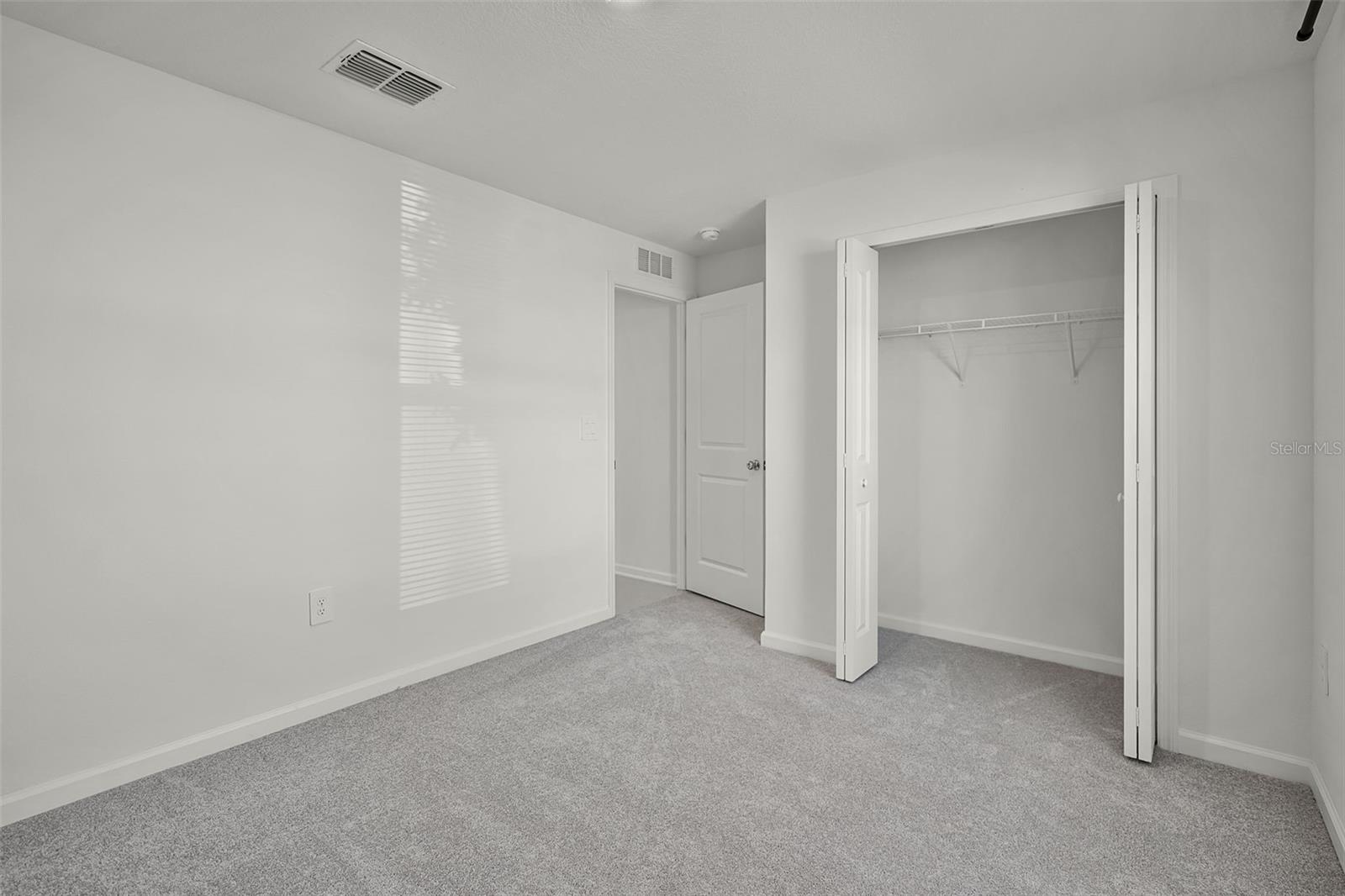 RANCHES/LK MCLEOD III - Residential Lease