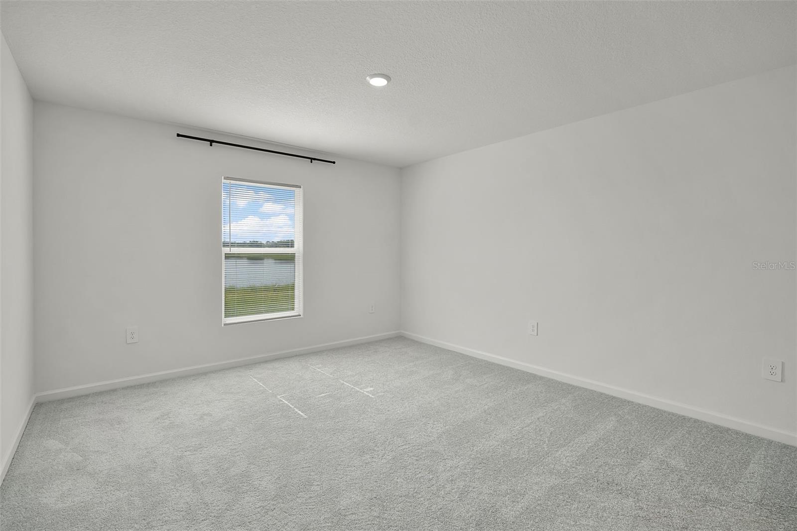 RANCHES/LK MCLEOD III - Residential Lease