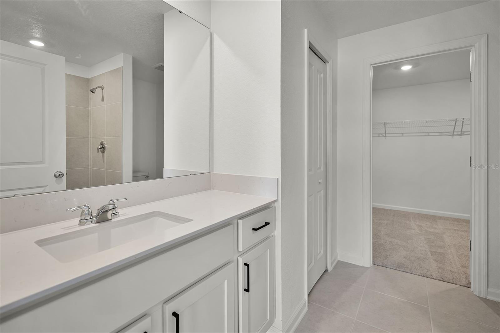 RANCHES/LK MCLEOD III - Residential Lease