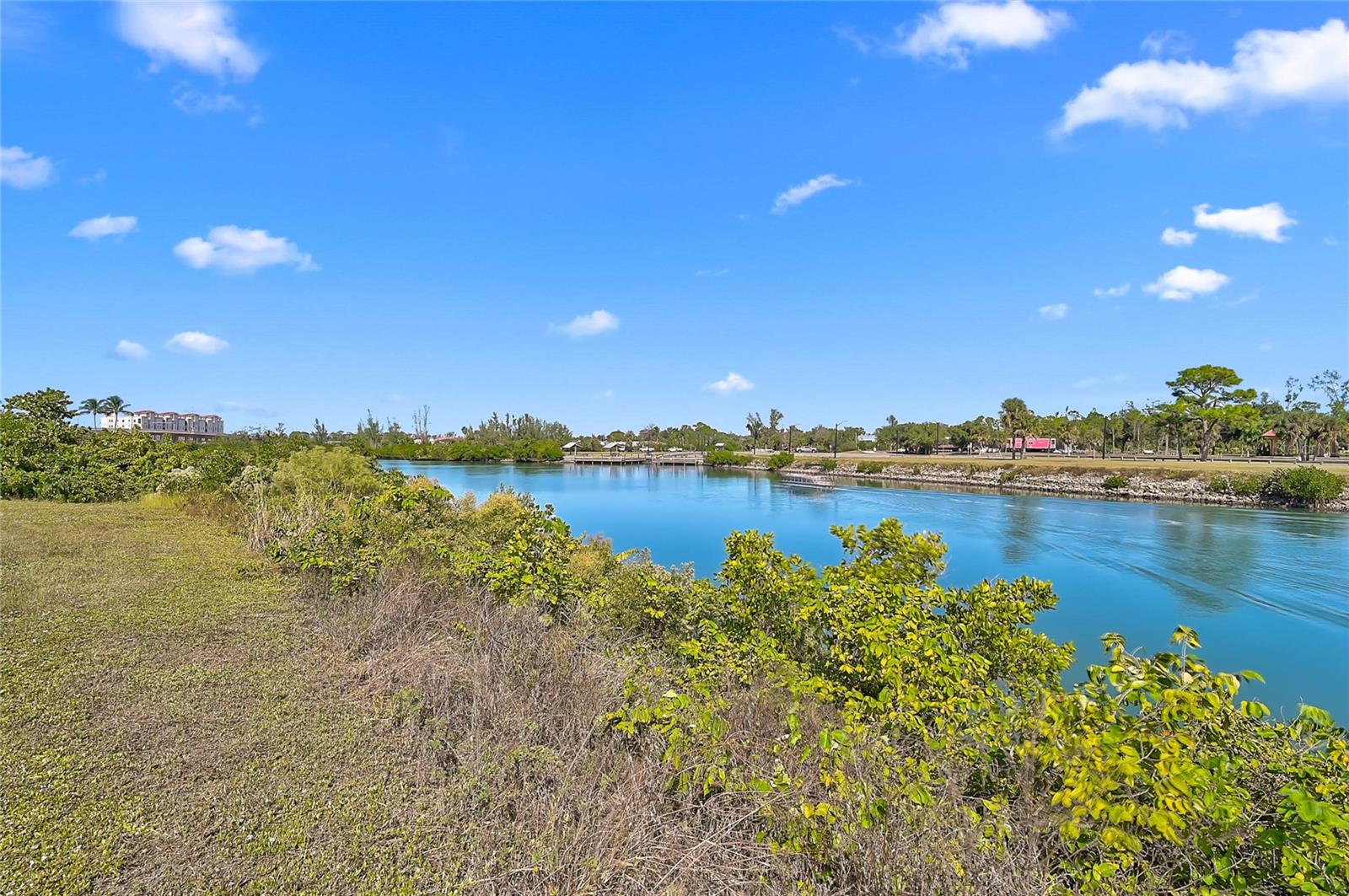 TRA PONTI VILLAGGIO - Residential