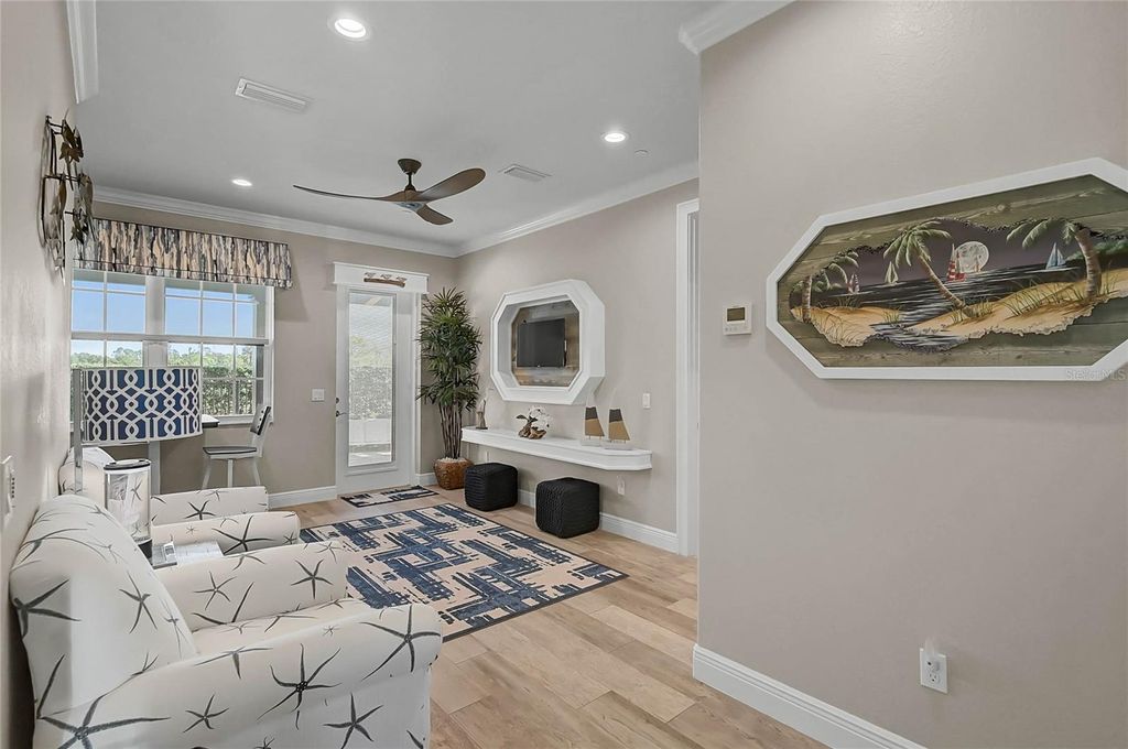 Photo of 205 E Venice Avenue, Venice, FL 34285 (MLS # N6141398)