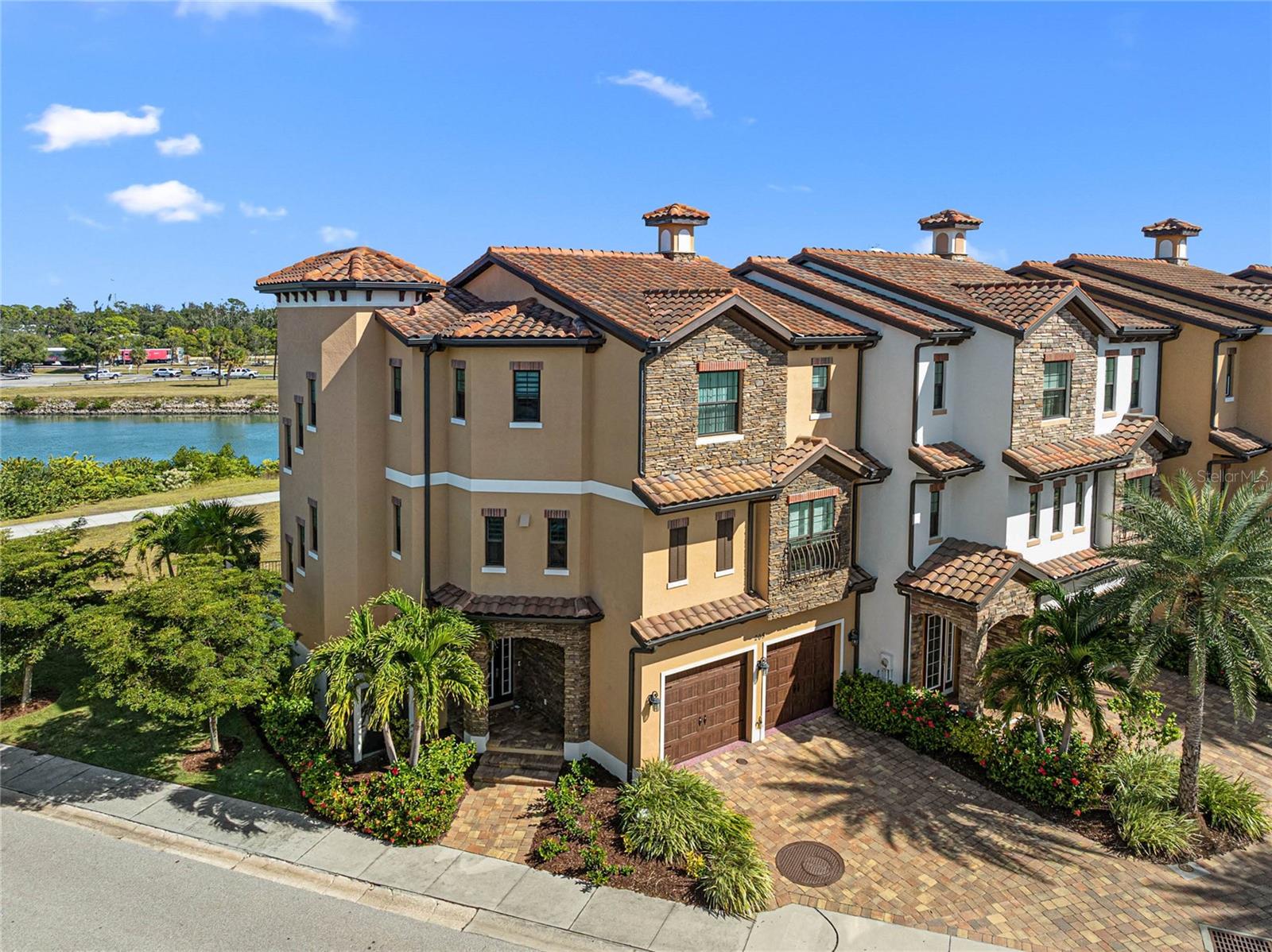 TRA PONTI VILLAGGIO - Residential