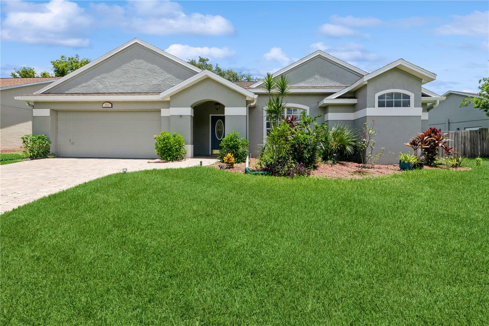 Well maintained 3 bedroom 2 bath Oviedo home in Riverside community. Open floor plan with high ceilings and split bedroom layout. As you enter you will enjoy the open feel of the living and dining areas that are filled with natural light. You will find a large primary suite off the living/dining area with an ensuite bath and his & hers walk in closets. At the heart of the home you will find an Eat-in kitchen featuring granite counters, stainless steel appliances, and tons of cabinets. There is a breakfast bar for quick snacking and a closet pantry for storage. The Eat-in area has sliding glass doors overlooking the screened porch and back yard. The kitchen is open to the large family room area creating a wonderful space for all sorts of gatherings. From the family room you will see a hallway servicing two secondary bedrooms and a bath. The bath also has an exterior door to screened porch for convenient access. There is a separate laundry room with the washer and dryer included. The entire home has been nicely maintained. New HVAC system 2021, Roof 2016, Exterior paint 2023, new hot water heater. LVP in eating areas. Fantastic location. Partin Elementary located at the front of the community and Chiles Middle across the street. Only minutes to UCF campus, shopping and restaurants.