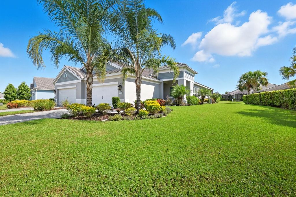 Photo of 2723 Sapphire Blue Lane, Bradenton, FL 34211 (MLS # A4668468)