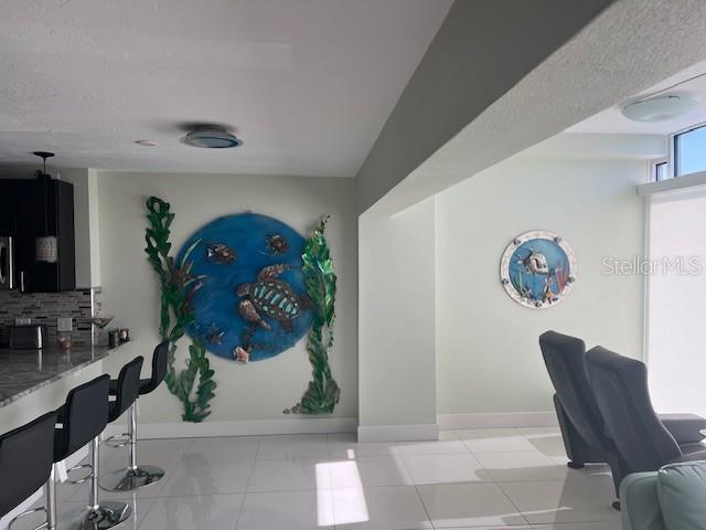 SKY HARBOUR CONDO APTS - Residential Lease