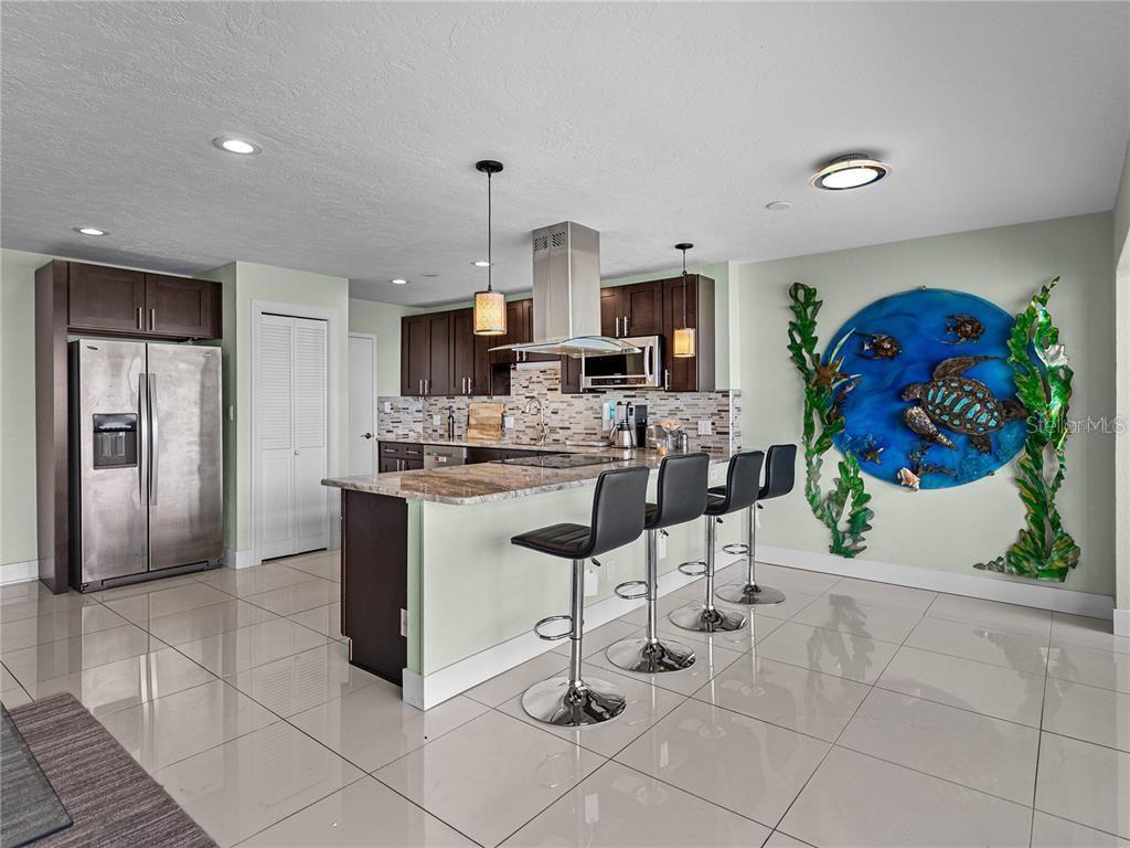 SKY HARBOUR CONDO APTS - Residential Lease