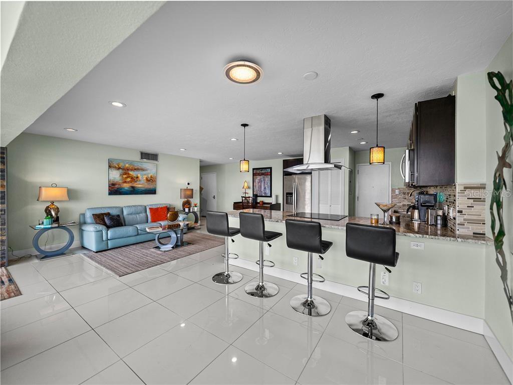 SKY HARBOUR CONDO APTS - Residential Lease