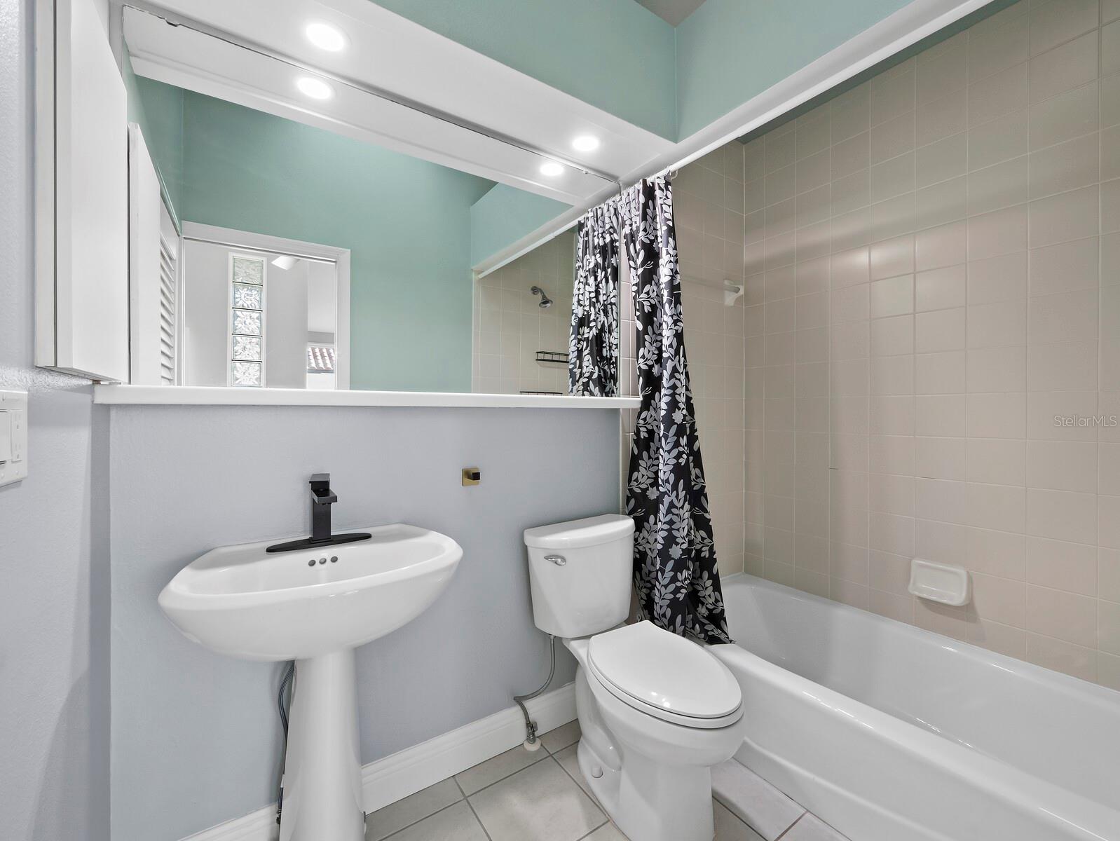 PLAT OF SARASOTA EXHIBIT - Residential