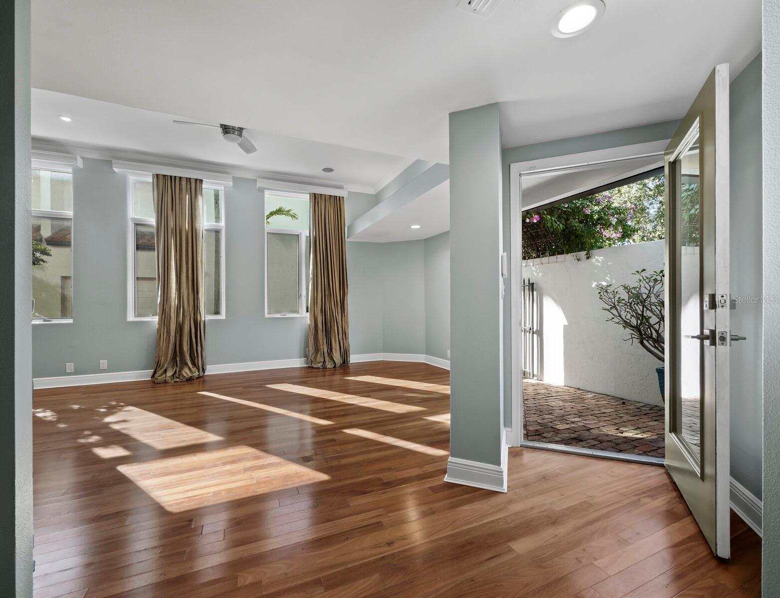 PLAT OF SARASOTA EXHIBIT - Residential