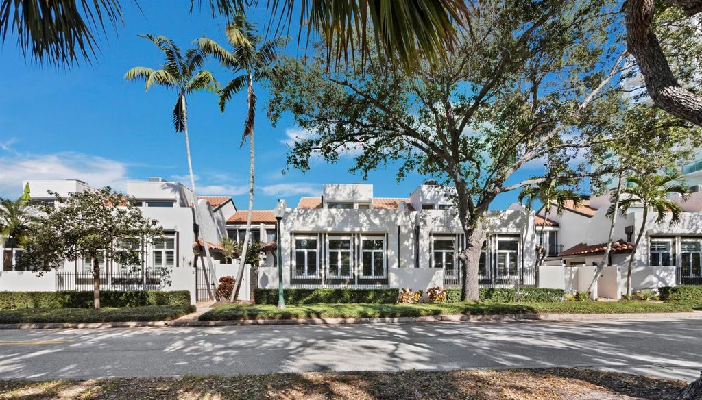 Photo of 200 Cocoanut Avenue #7, Sarasota, FL 34236 (MLS # A4676689)