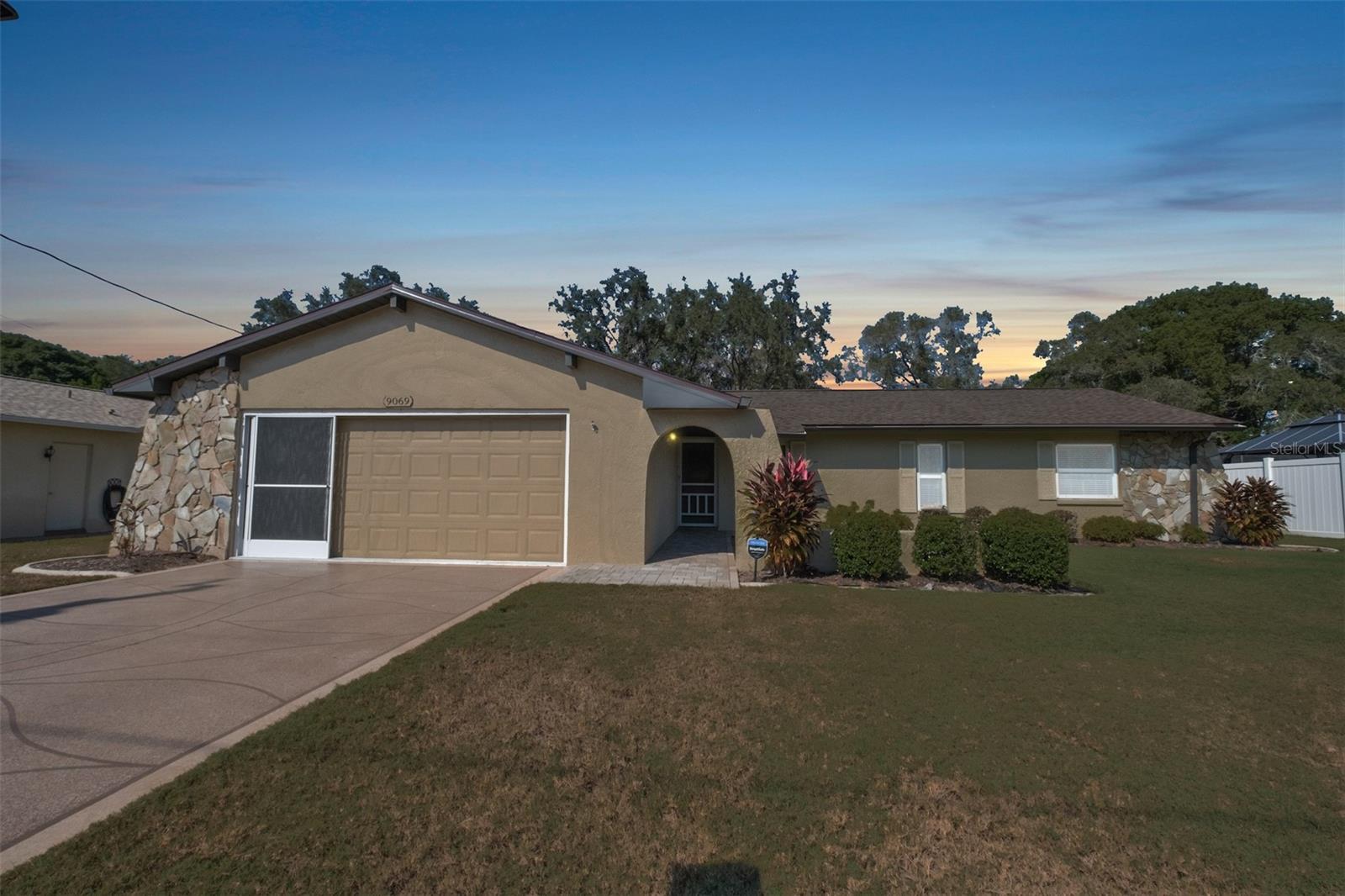 SPRING HILL - Residential