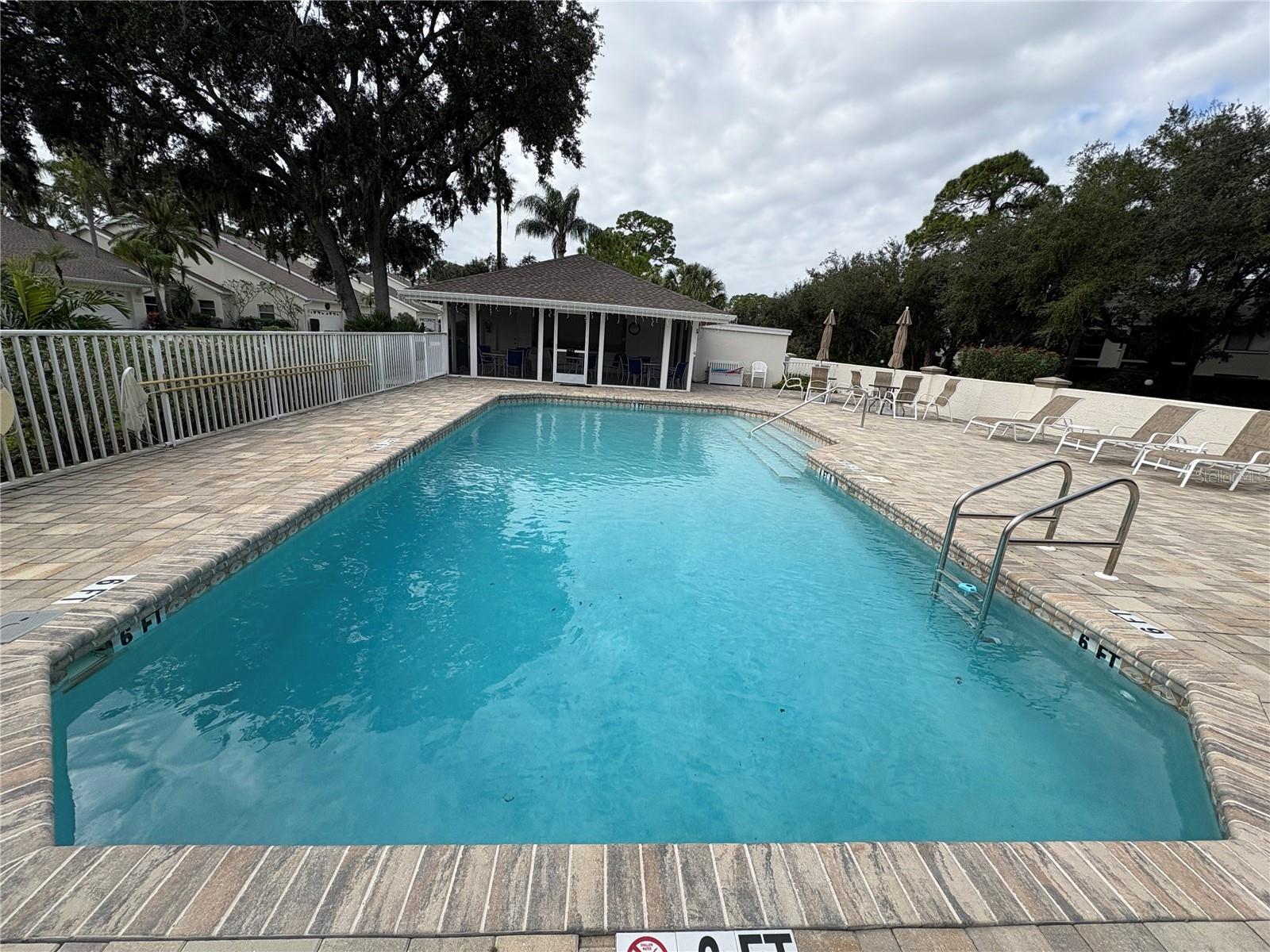 THE VILLAS OF EAGLE CREEK III & IV - Residential