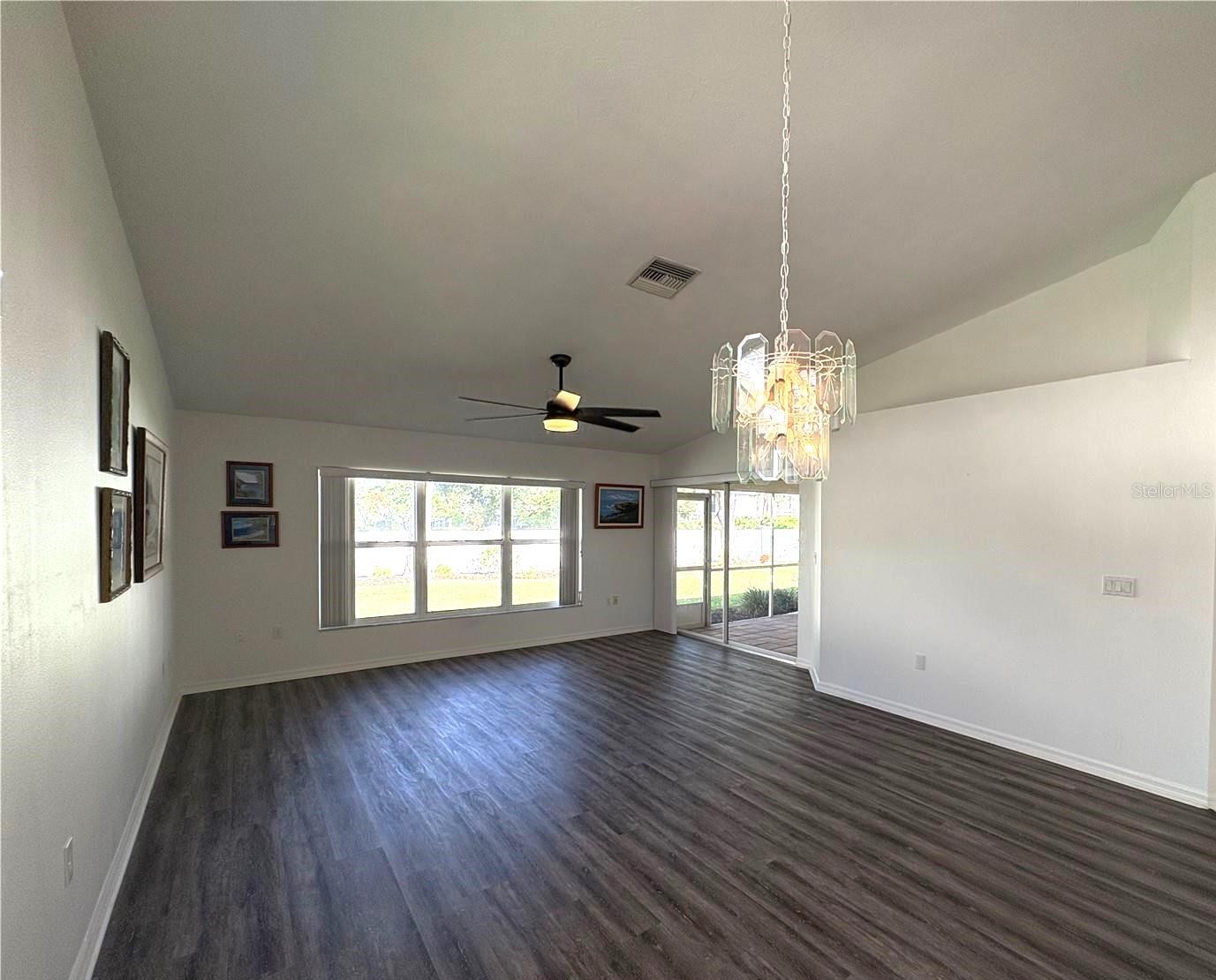 THE VILLAS OF EAGLE CREEK III & IV - Residential