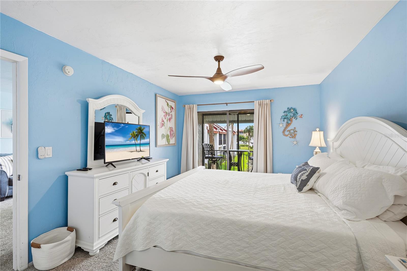 RUNAWAY BAY - Residential