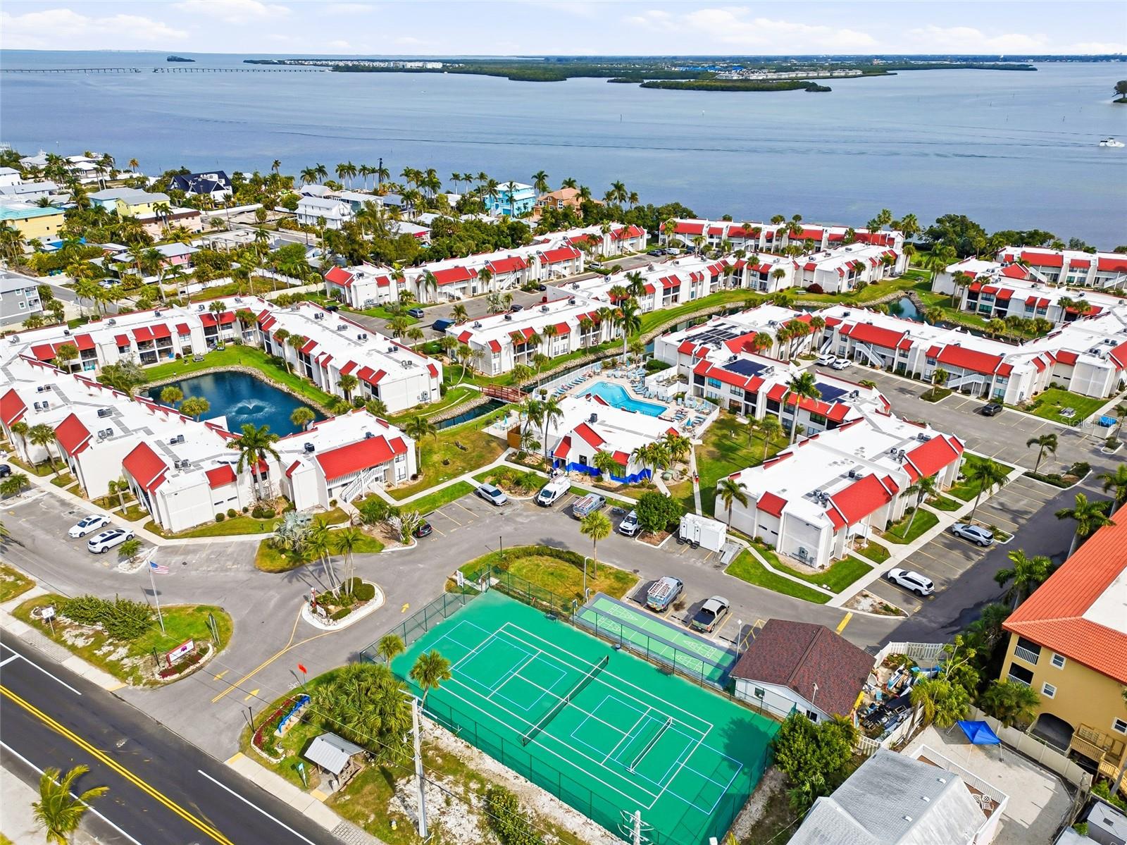 RUNAWAY BAY - Residential