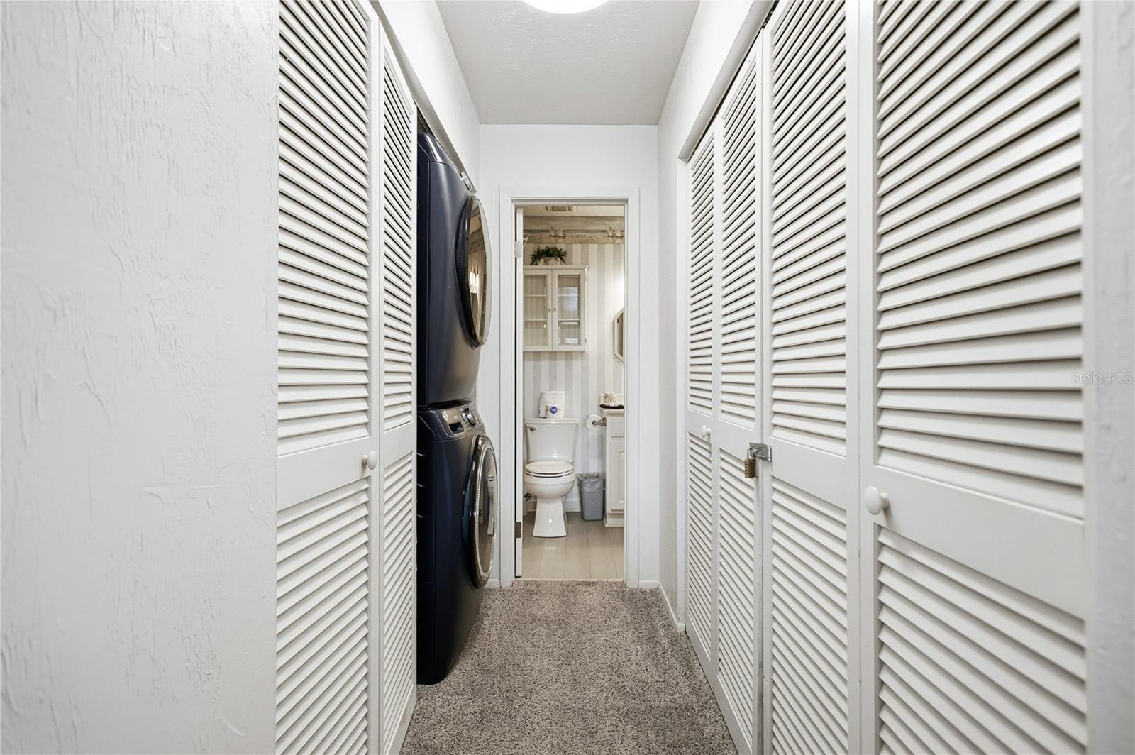 RUNAWAY BAY - Residential