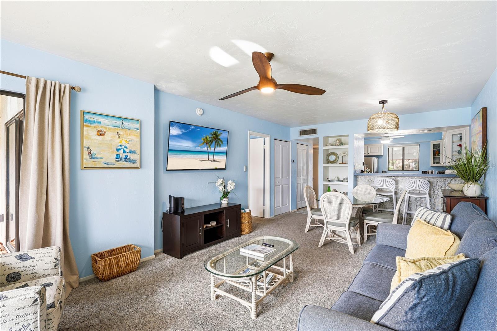 RUNAWAY BAY - Residential