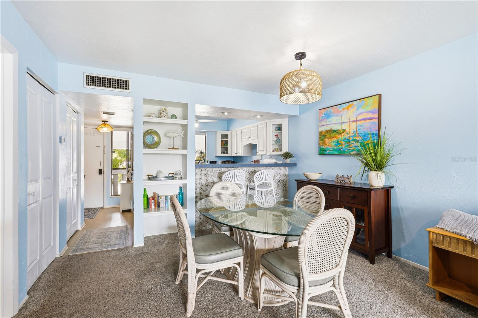 RUNAWAY BAY - Residential