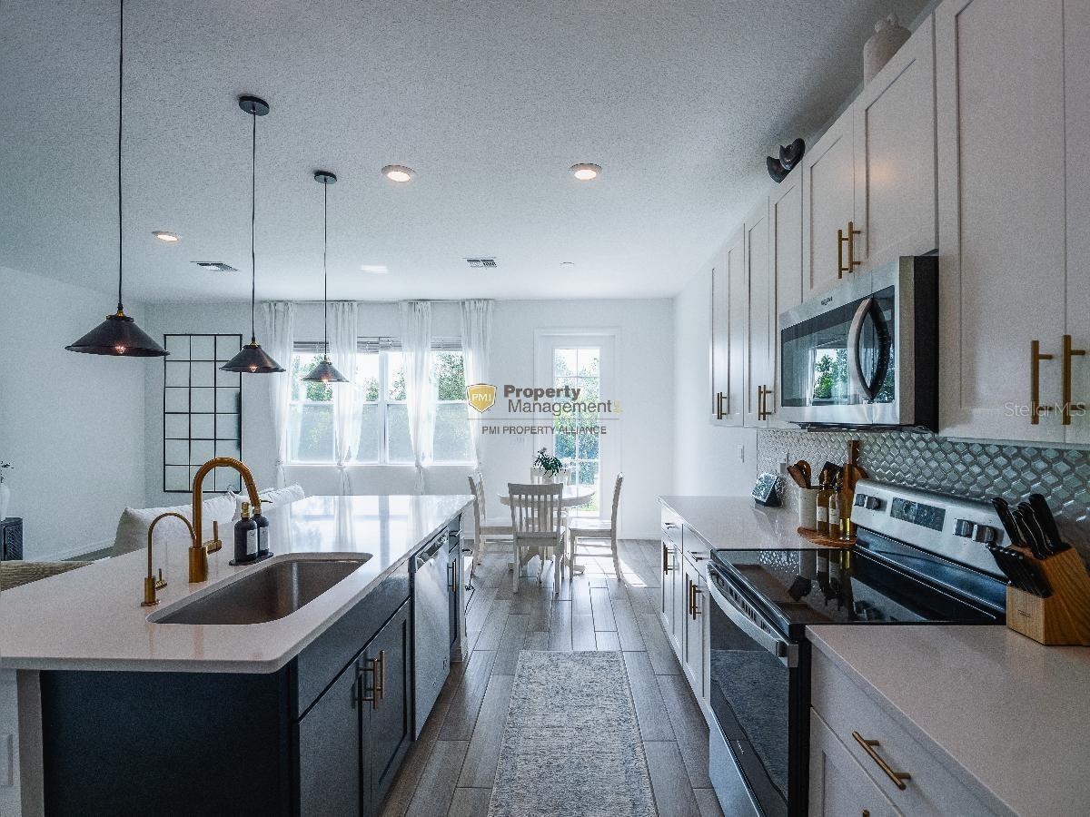 FESTIVAL PH 4 - Residential Lease