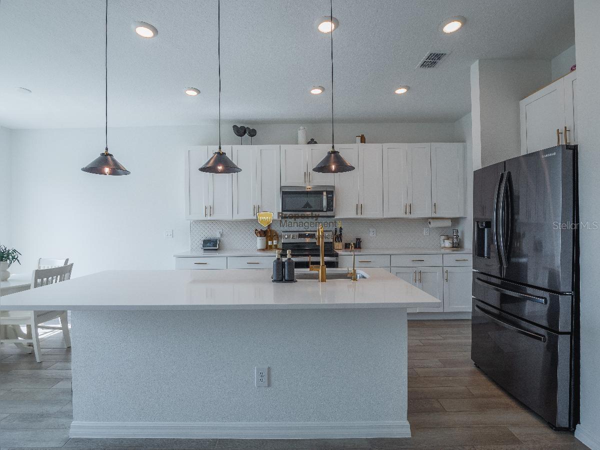 FESTIVAL PH 4 - Residential Lease