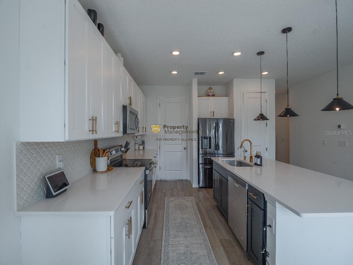 FESTIVAL PH 4 - Residential Lease