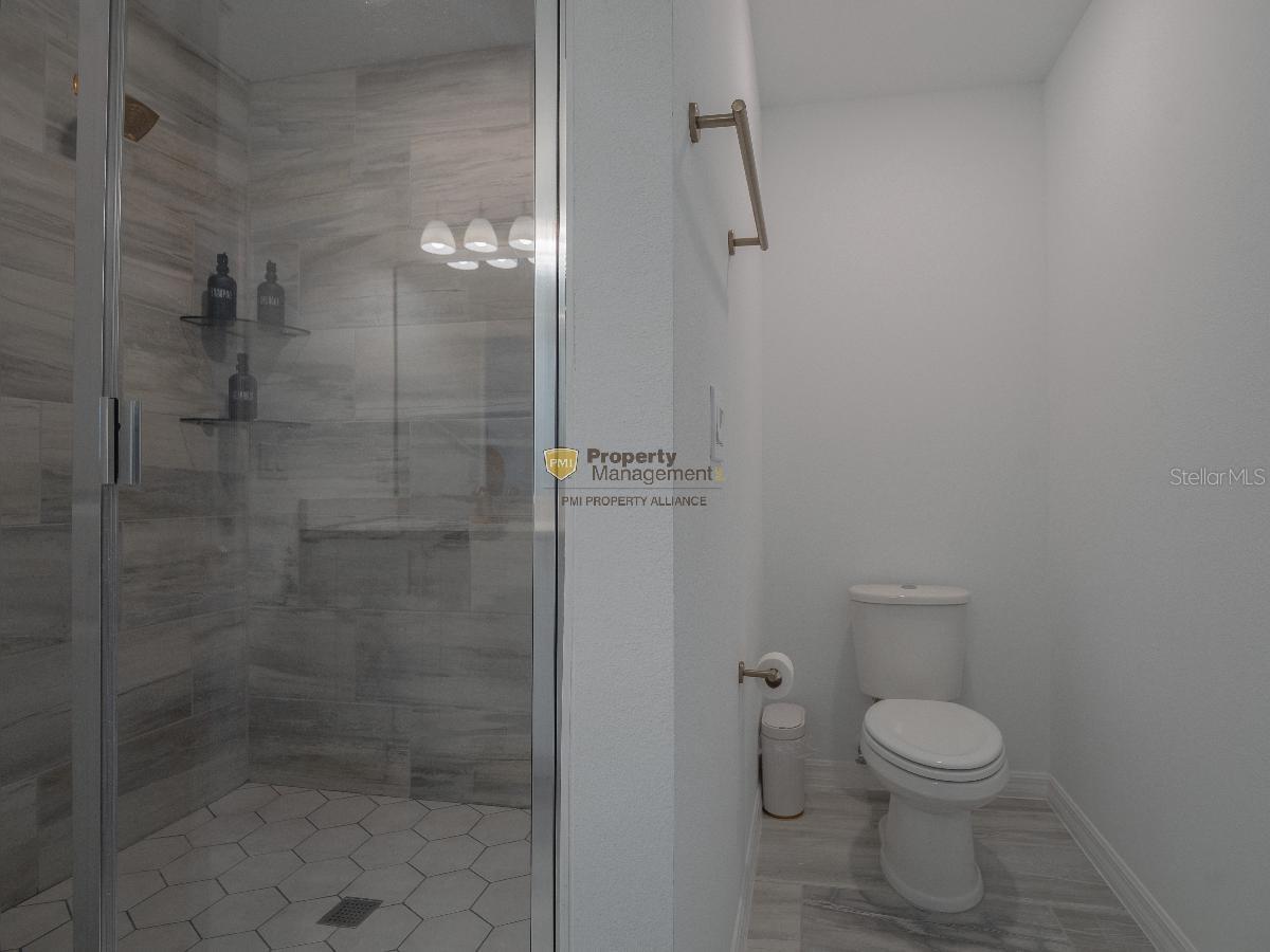 FESTIVAL PH 4 - Residential Lease