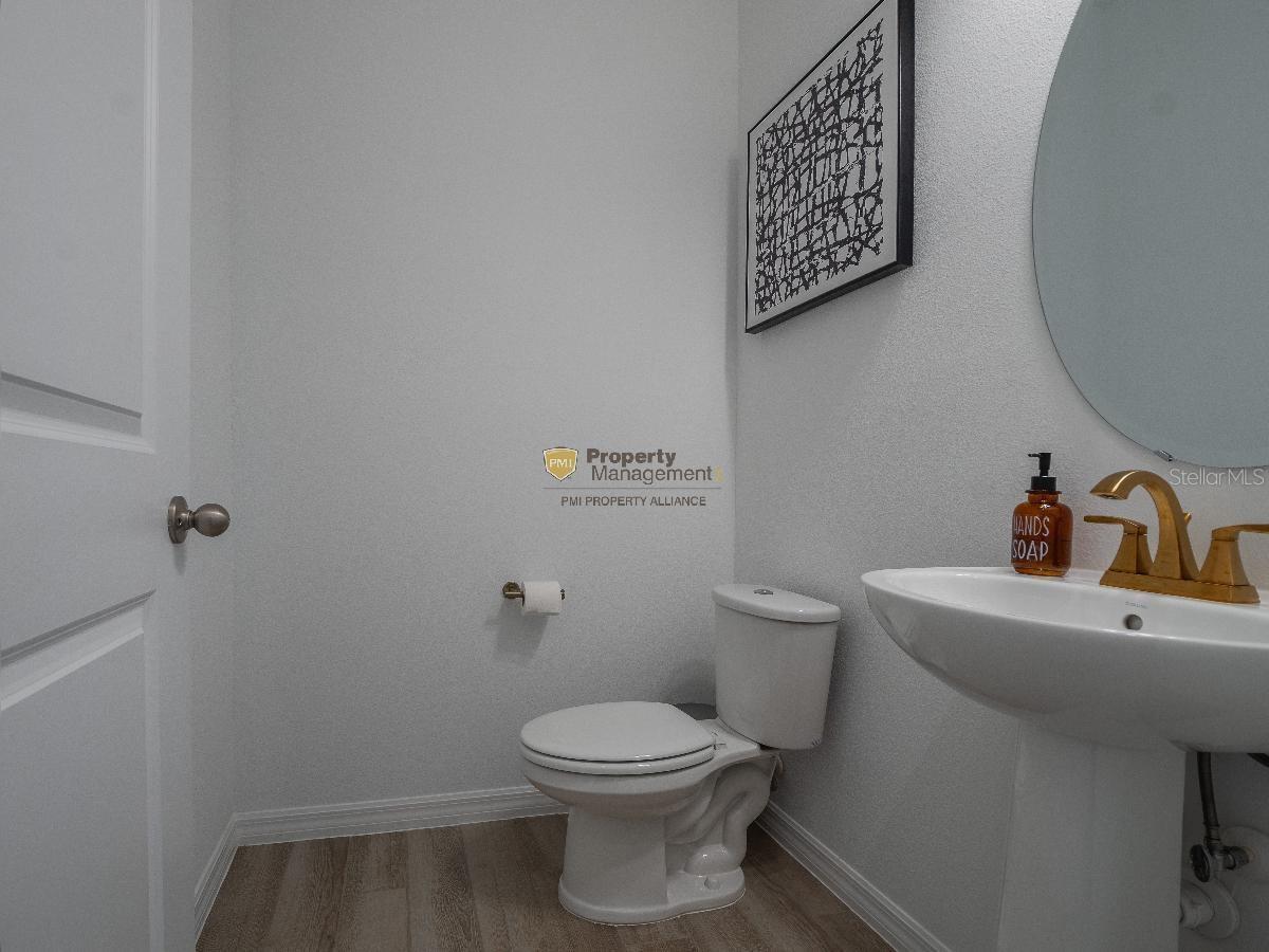 FESTIVAL PH 4 - Residential Lease