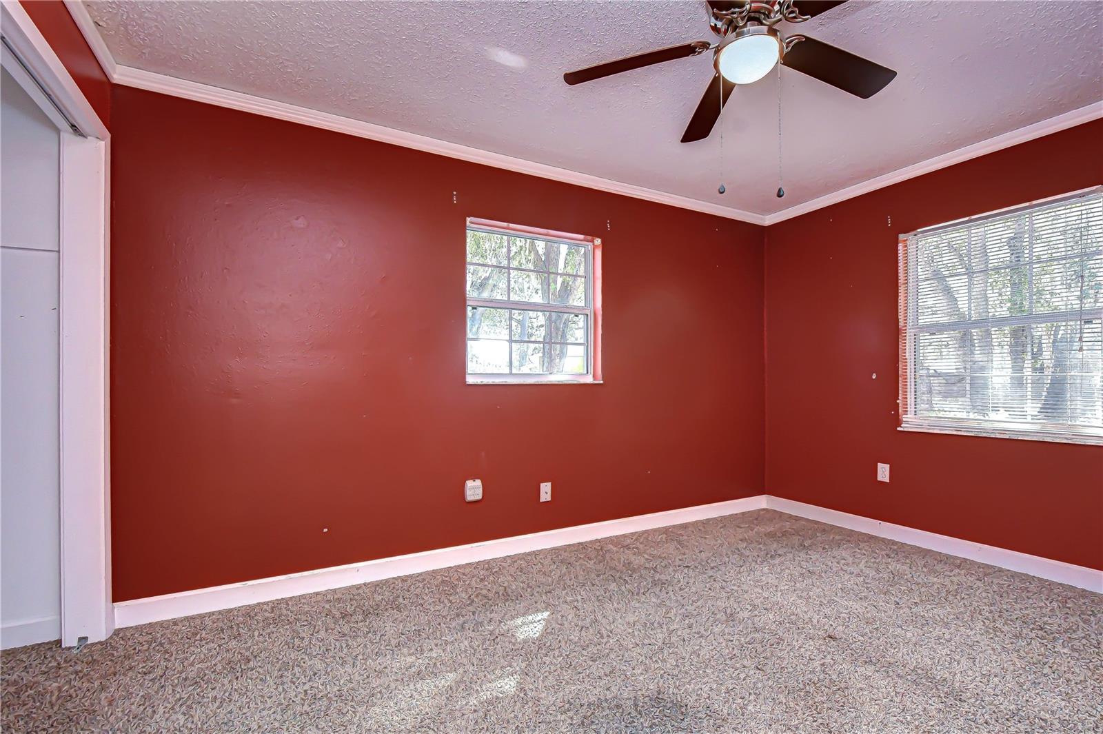 OAKVIEW ESTATES - Residential