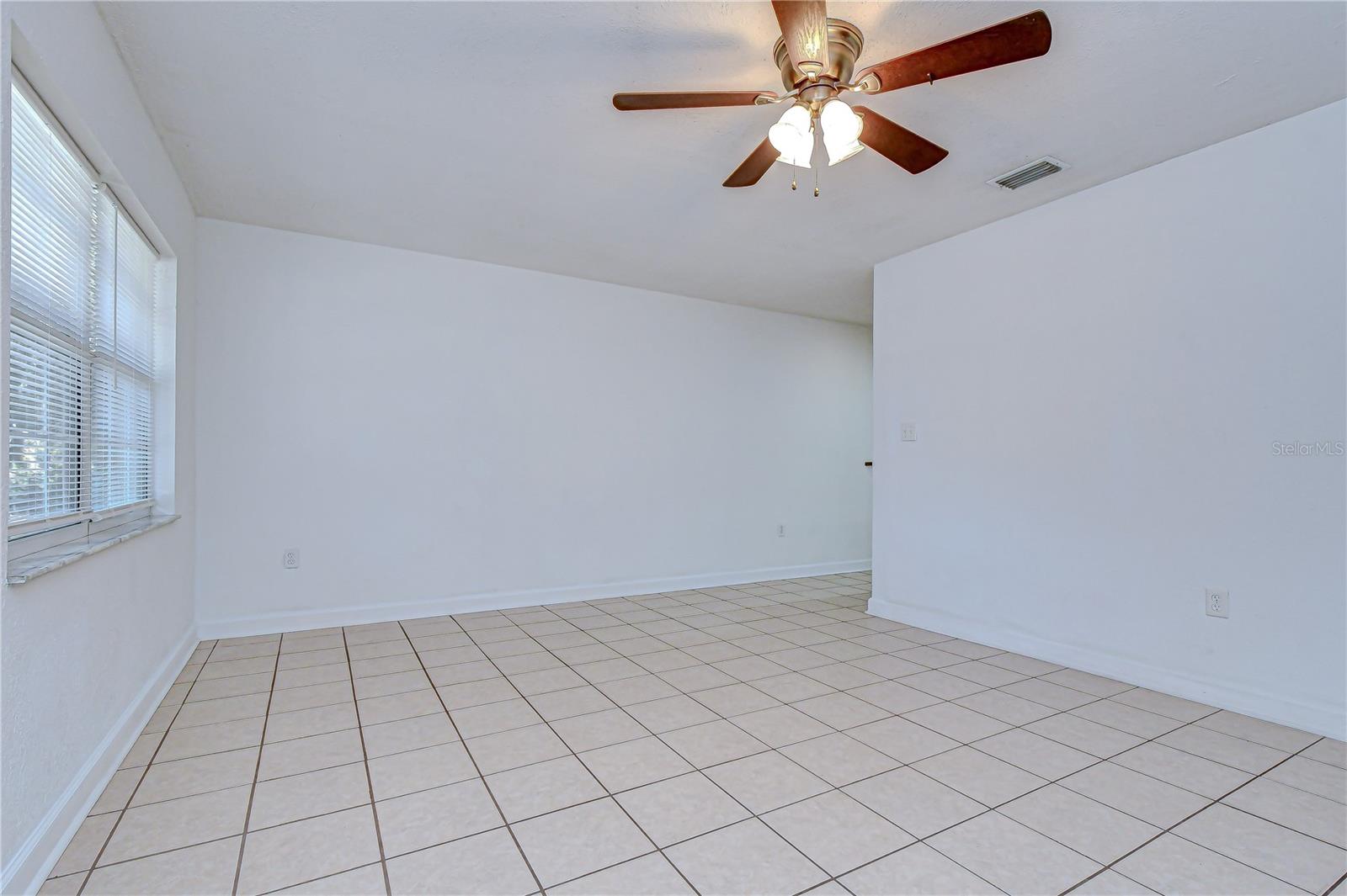 OAKVIEW ESTATES - Residential