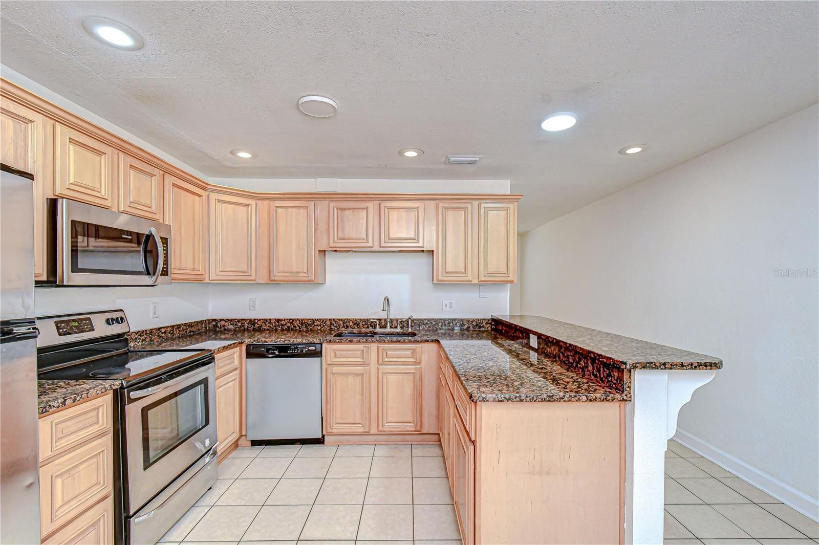 OAKVIEW ESTATES - Residential