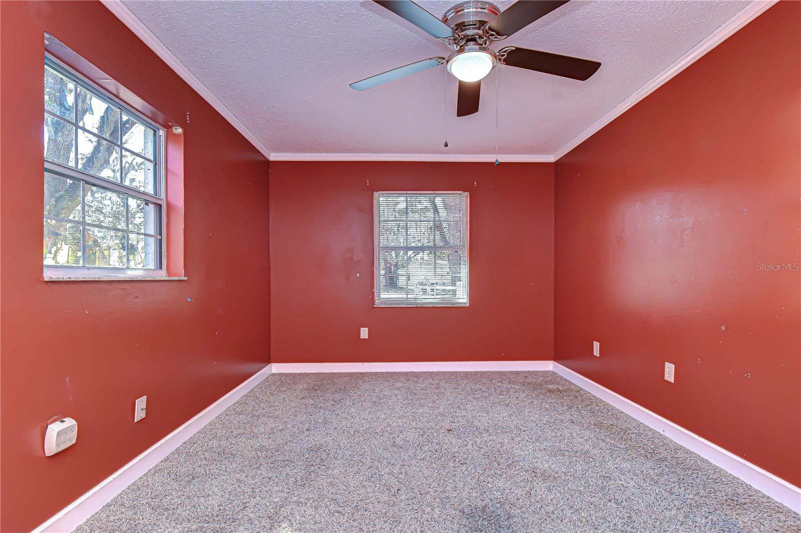 OAKVIEW ESTATES - Residential