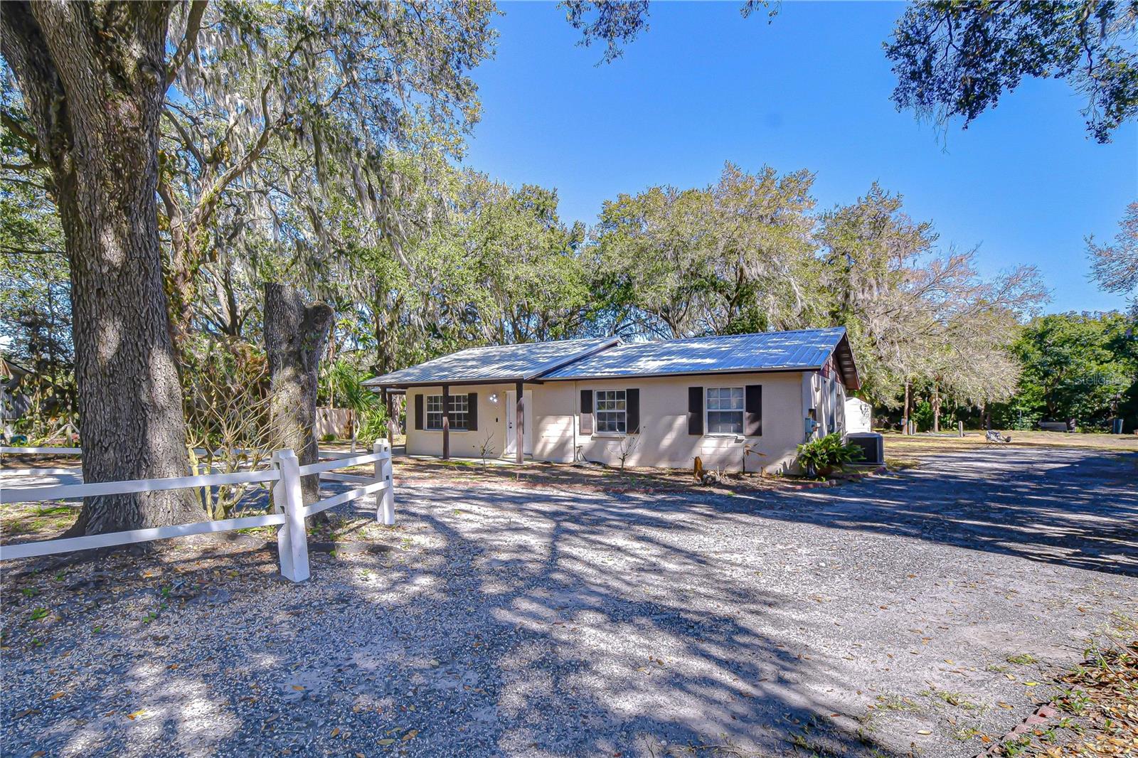 OAKVIEW ESTATES - Residential