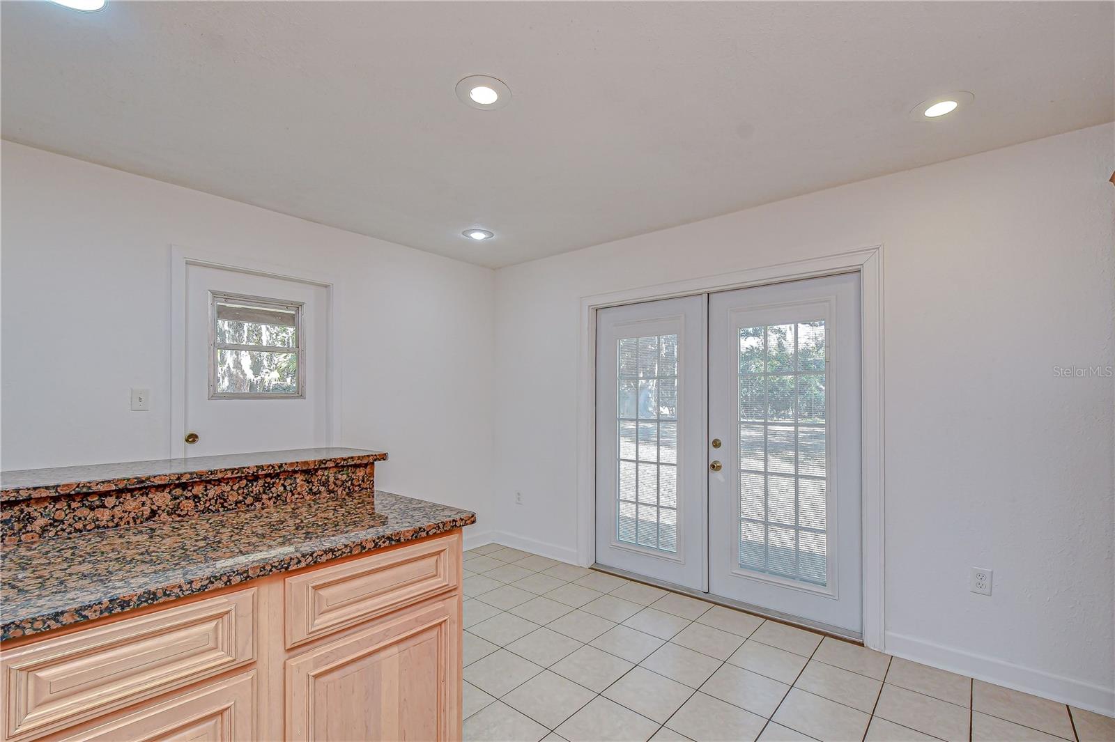 OAKVIEW ESTATES - Residential