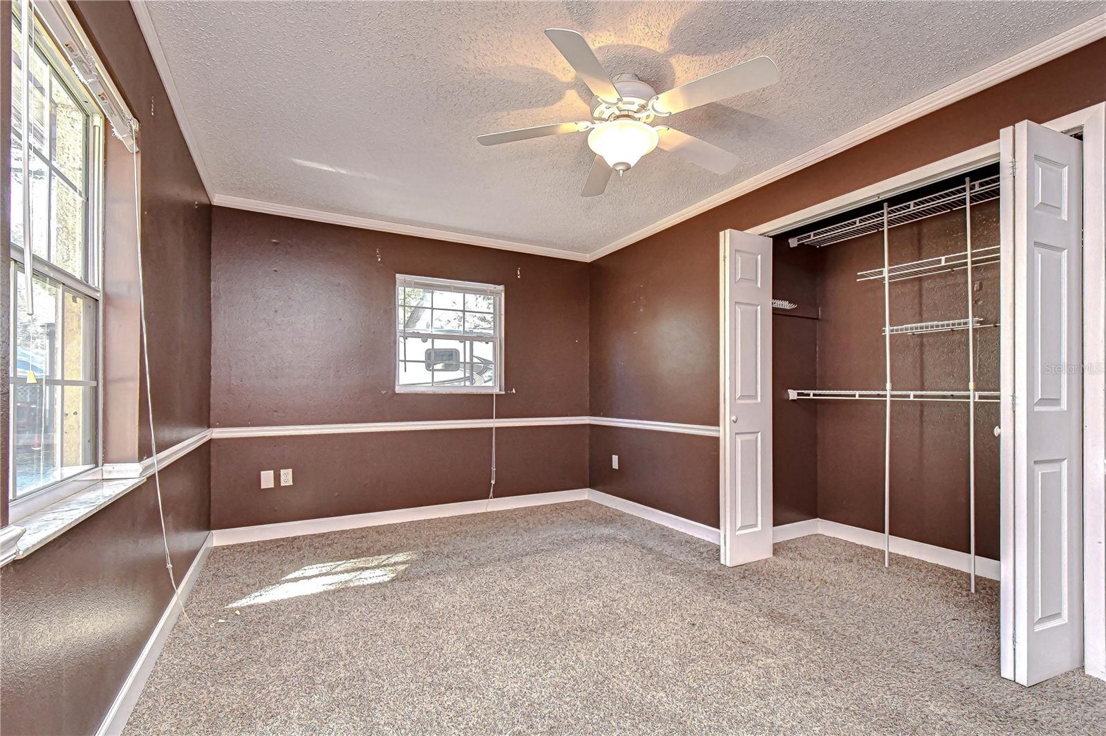 OAKVIEW ESTATES - Residential