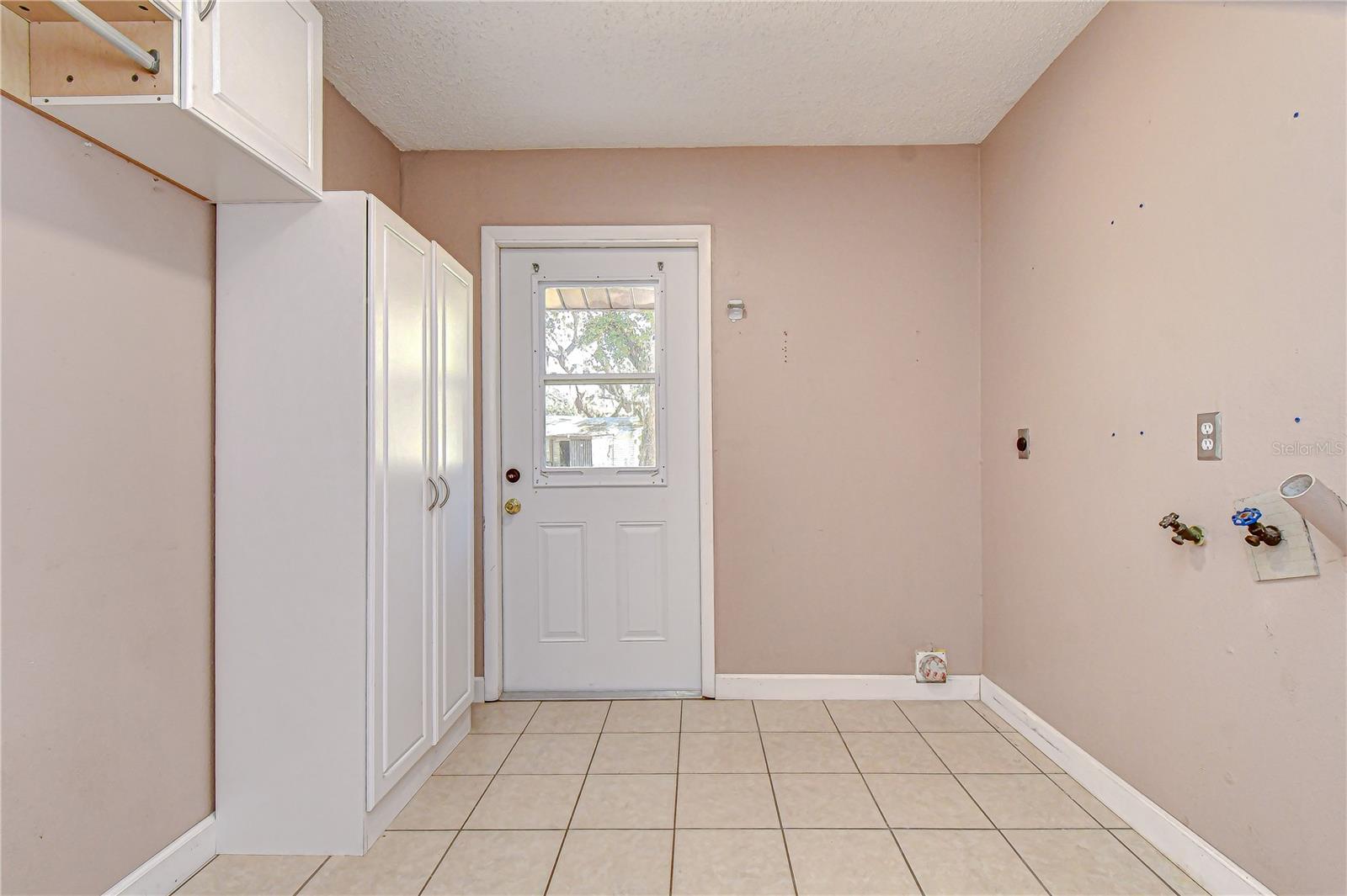 OAKVIEW ESTATES - Residential