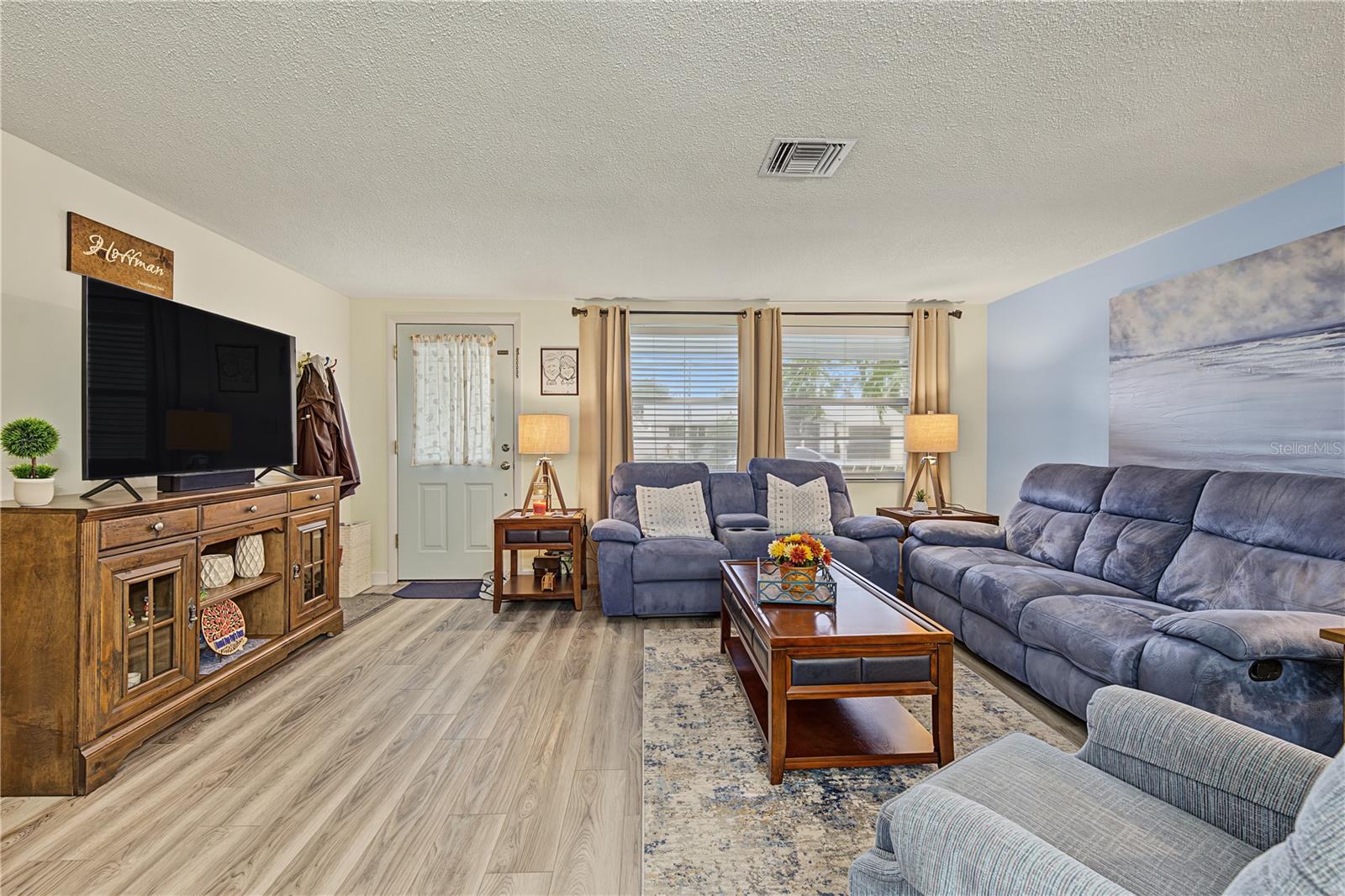 7512 HOLLY LAKE LANE
